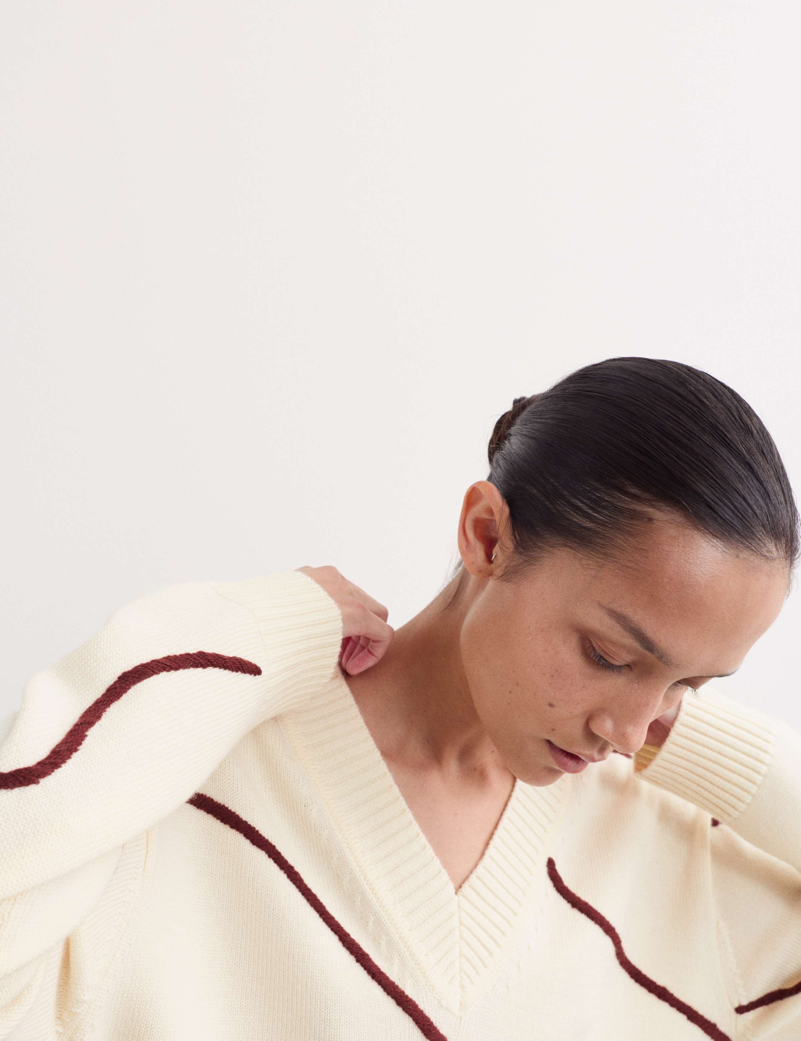 Merino Wool Embroidered Stripe V-Neck Jumper 4 of 7