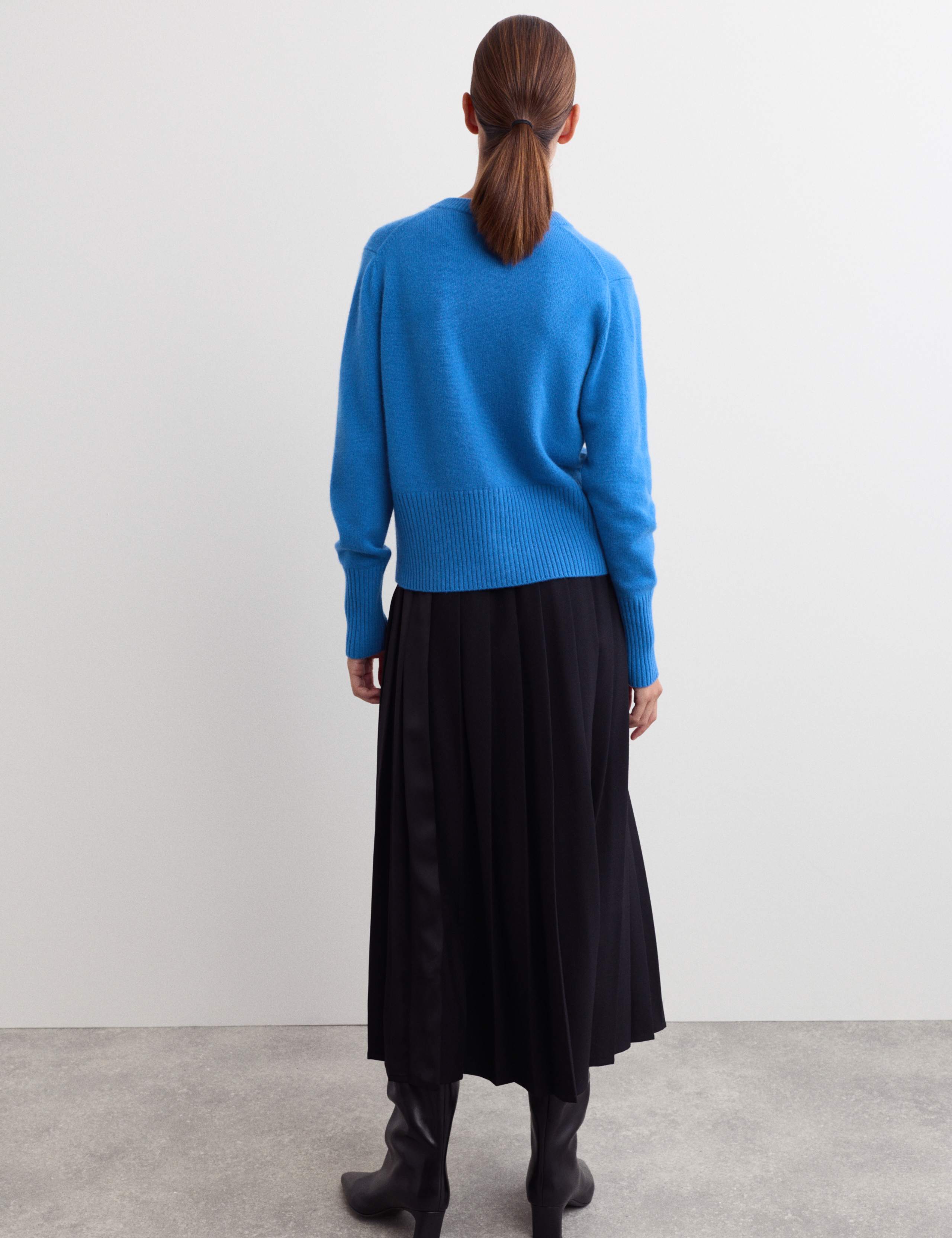 Pure Cashmere Round Neck Relaxed Cardigan 6 of 6