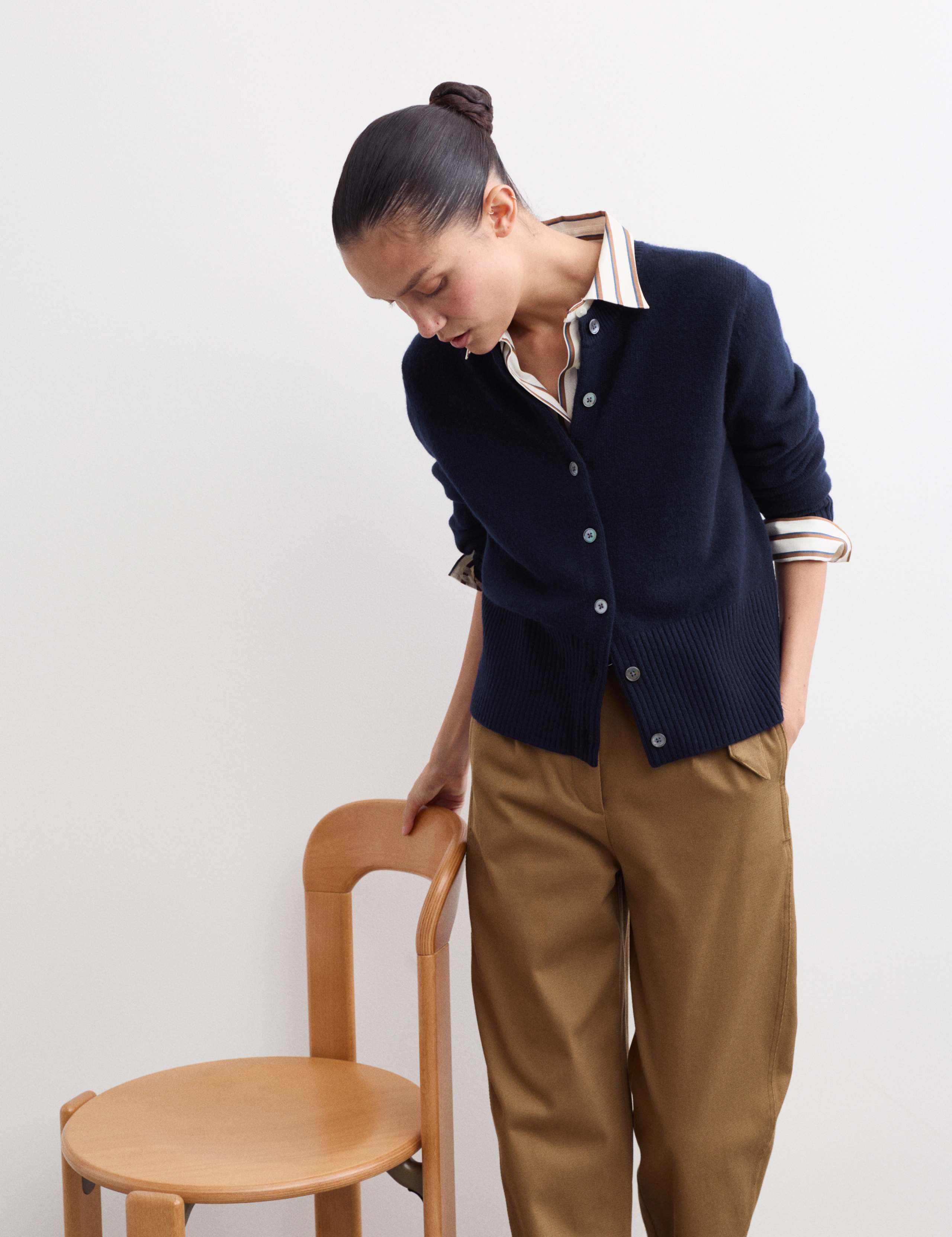 Pure Cashmere Round Neck Relaxed Cardigan 1 of 7