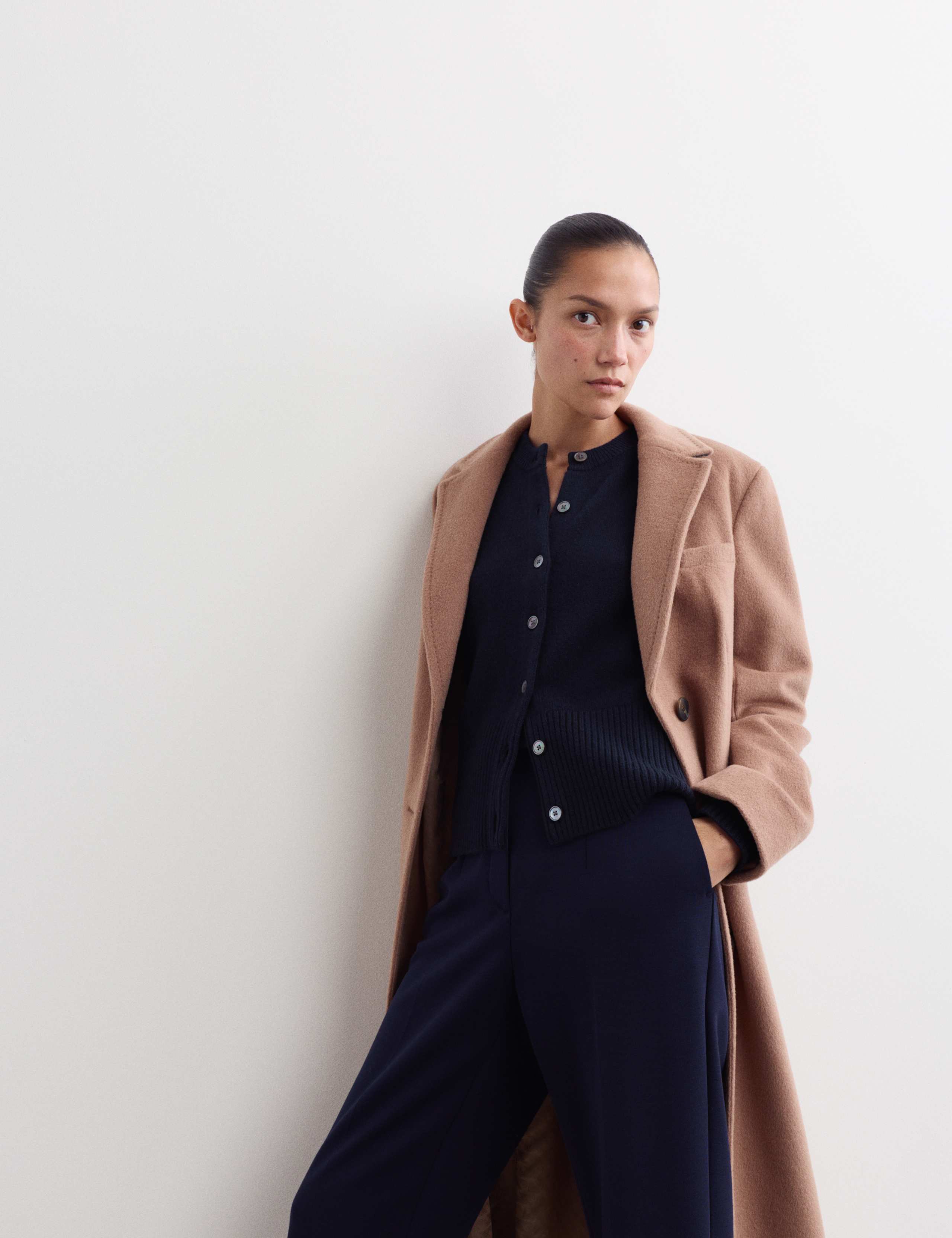 Pure Cashmere Round Neck Relaxed Cardigan 4 of 7