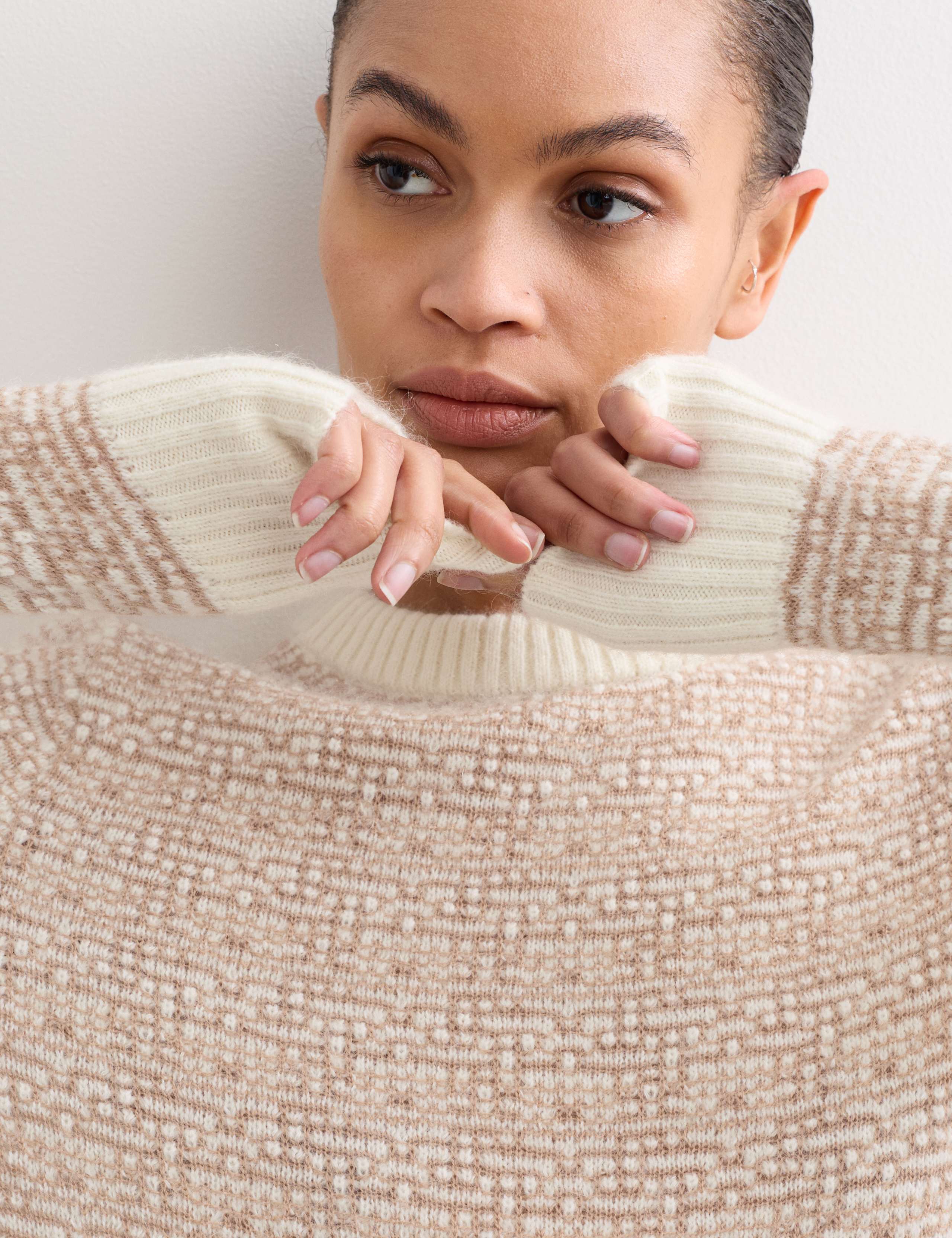 Wool Blend Crew Neck Jumper with Mohair 4 of 6