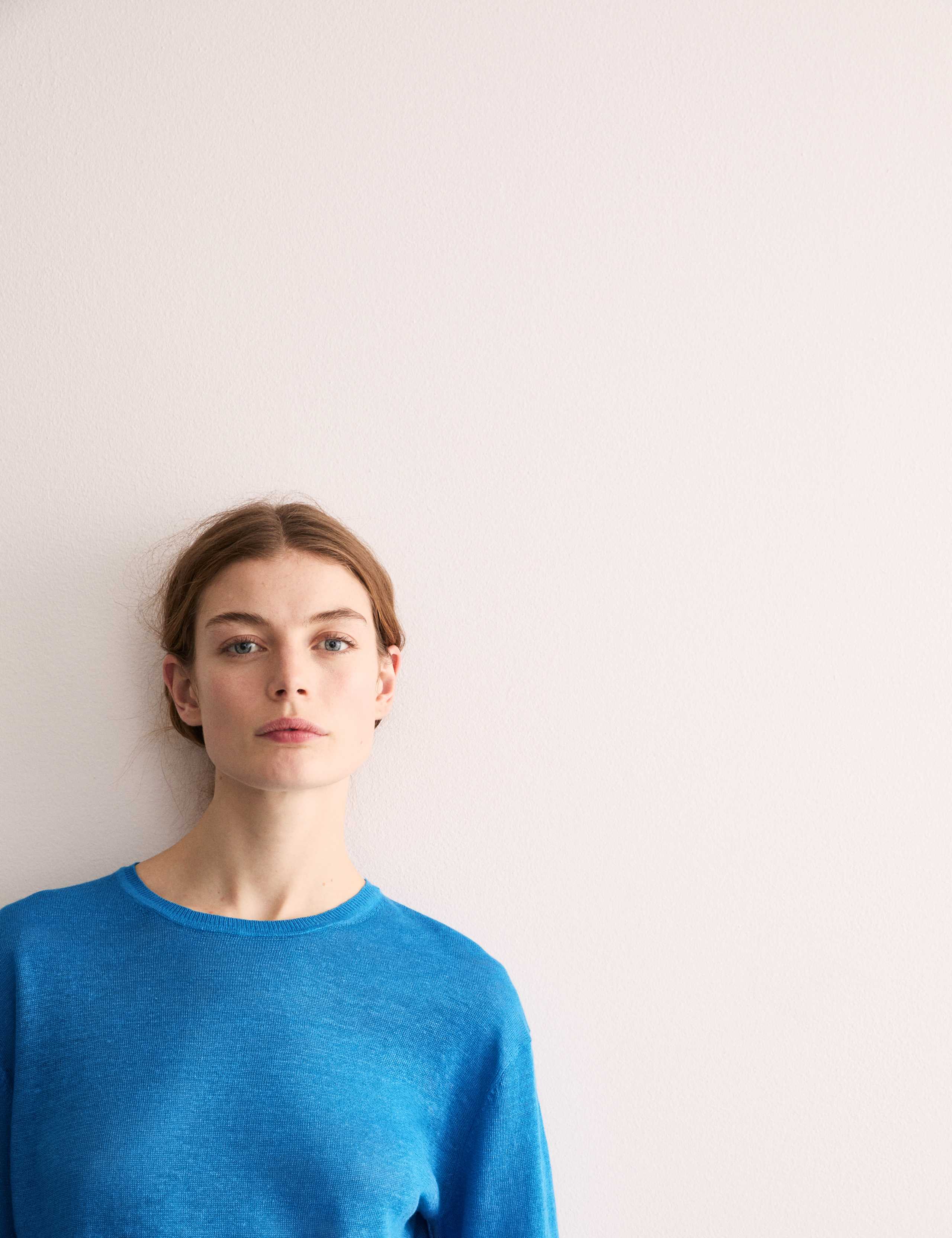 Pure Linen Textured T-Shirt 5 of 6