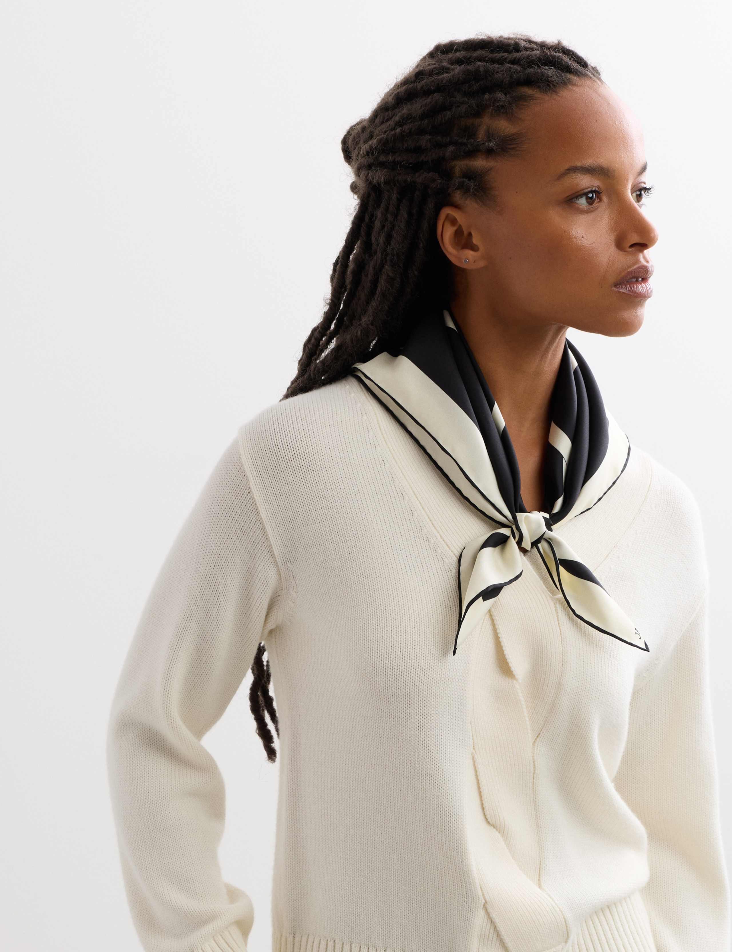 Pure Merino Wool V-Neck Twist Jumper 3 of 7