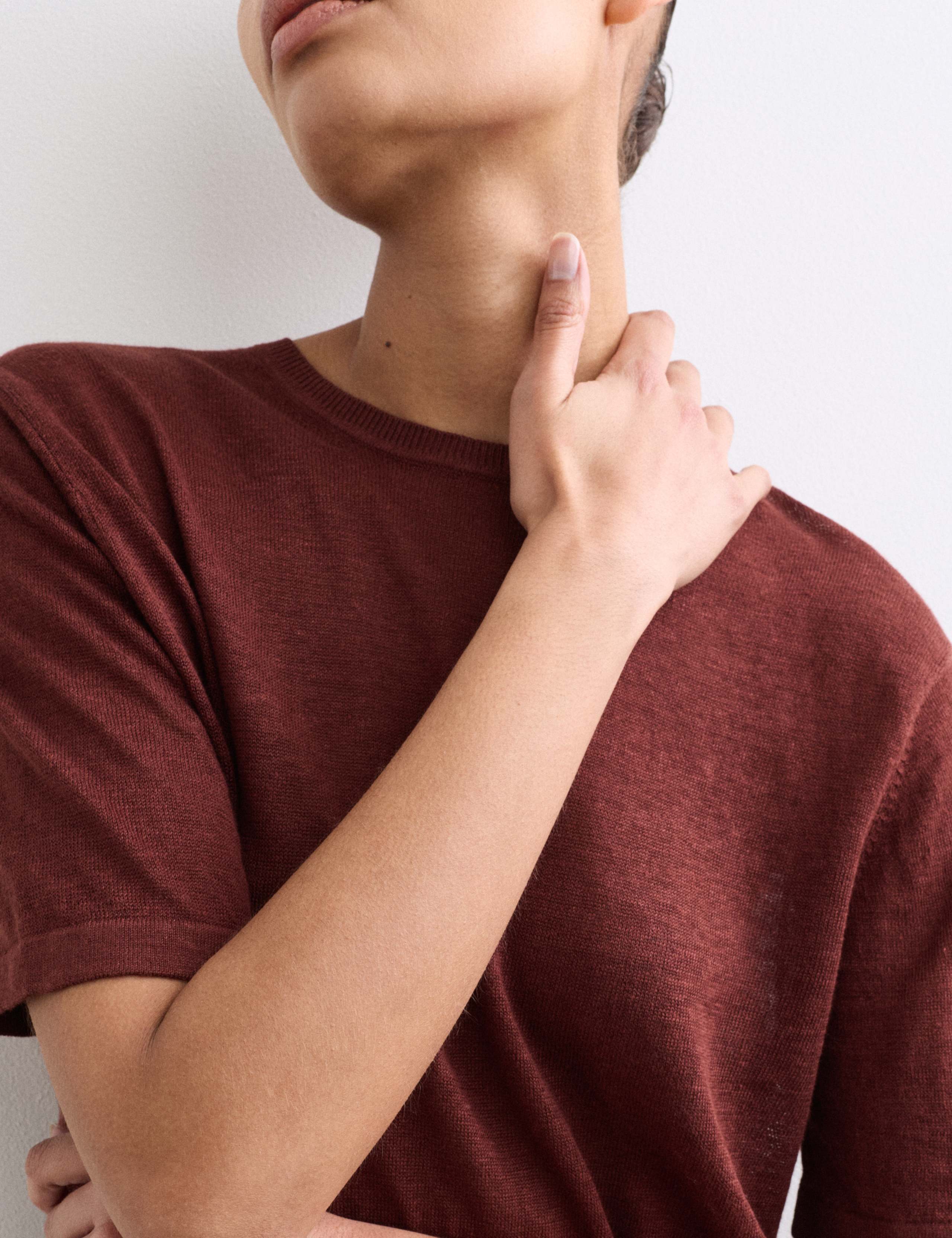 Pure Linen Textured T-Shirt 4 of 6