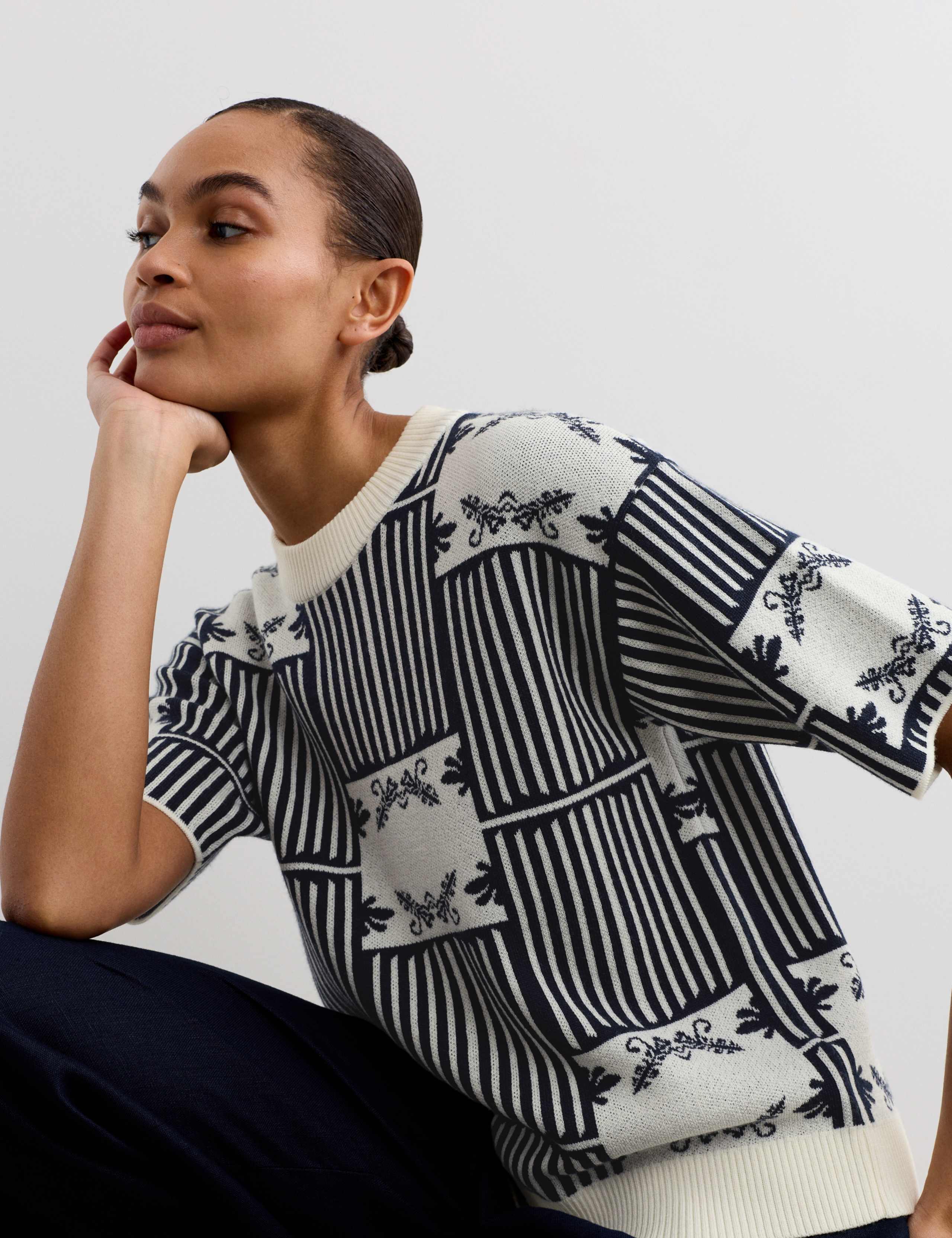 Pure Merino Wool Patterned Jumper 3 of 6