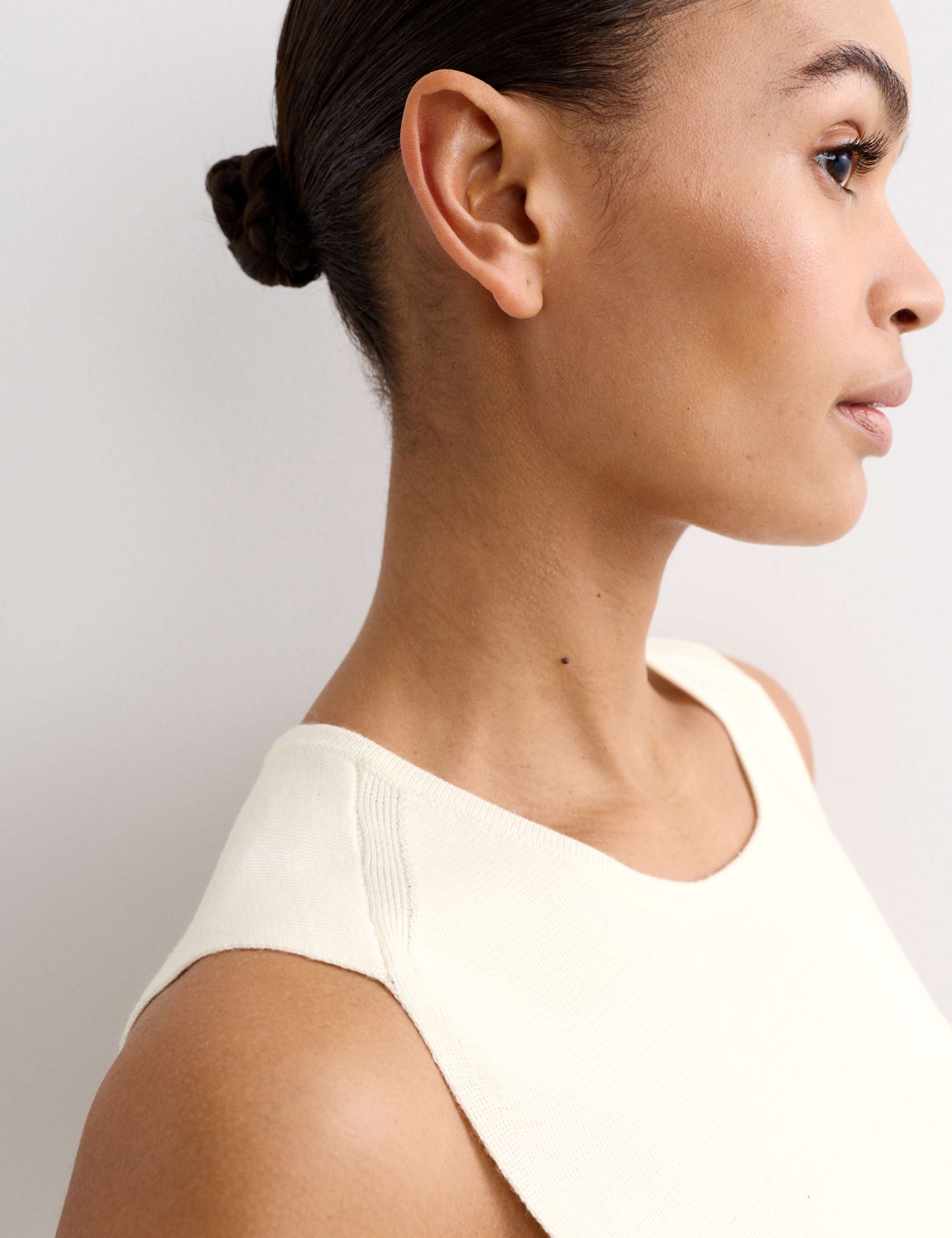 Pure Merino Wool Knitted Vest Top 4 of 7