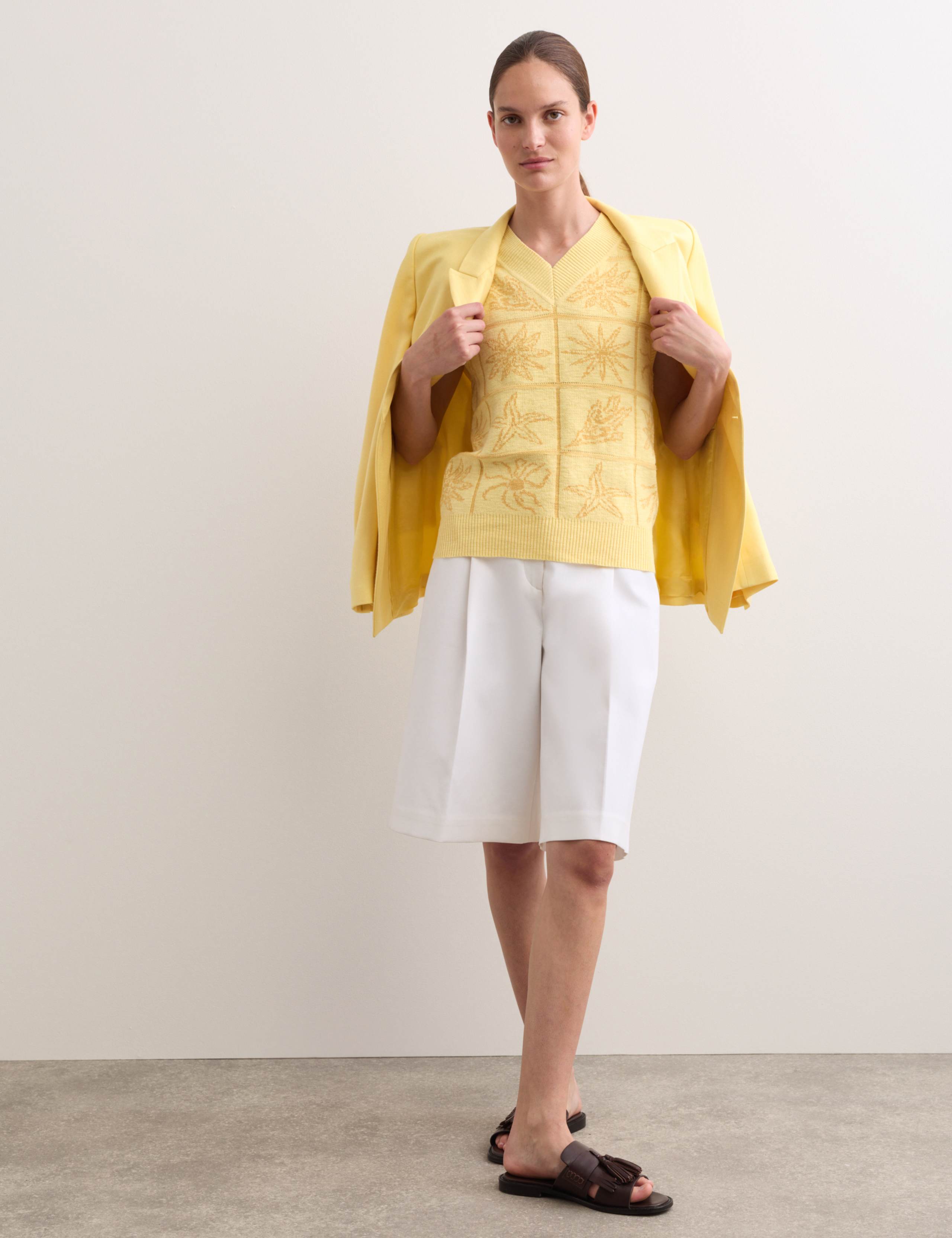 Linen Rich V-Neck Stitch Detail Knitted Vest 7 of 7