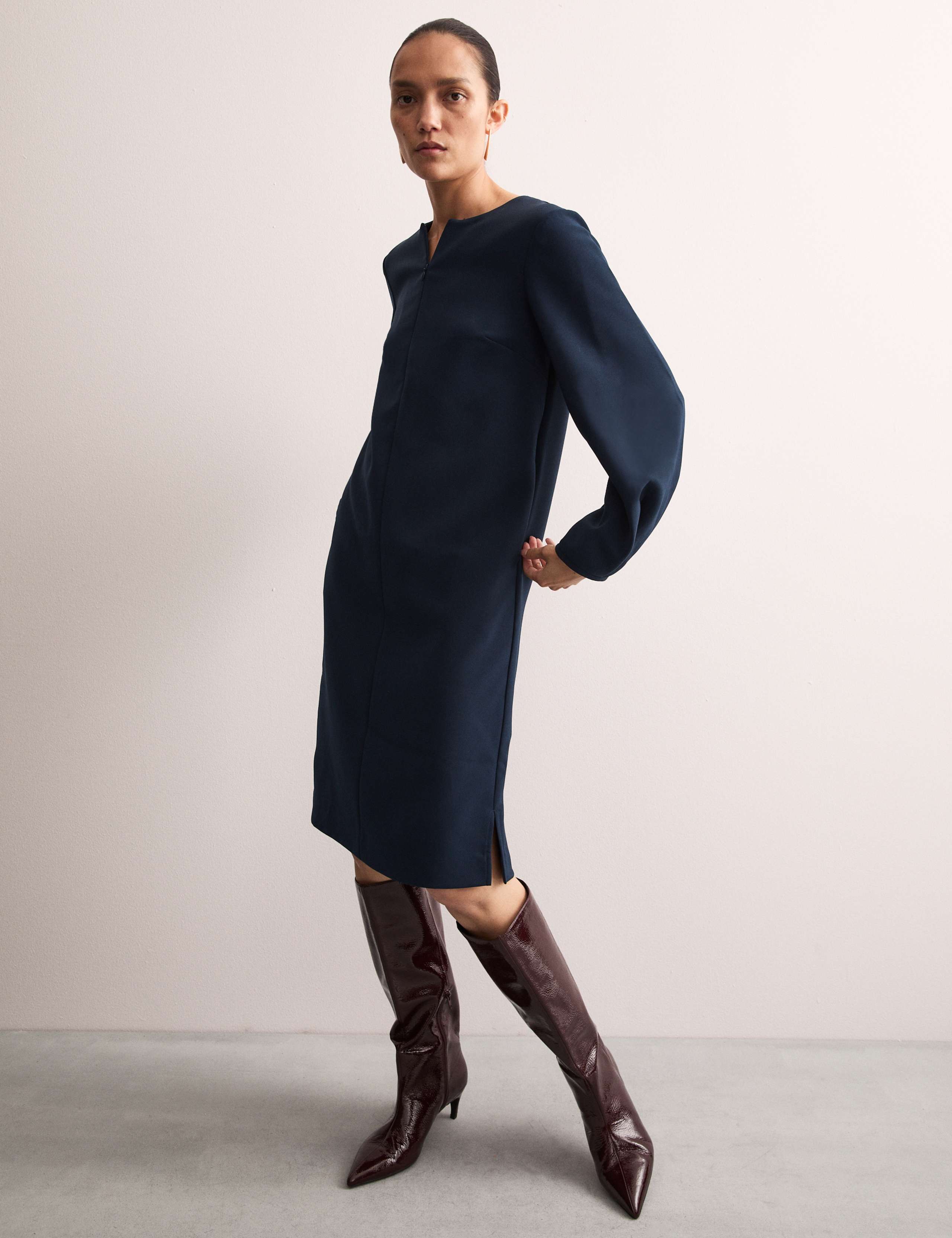 Crew Neck Knee Length Shift Dress 6 of 7