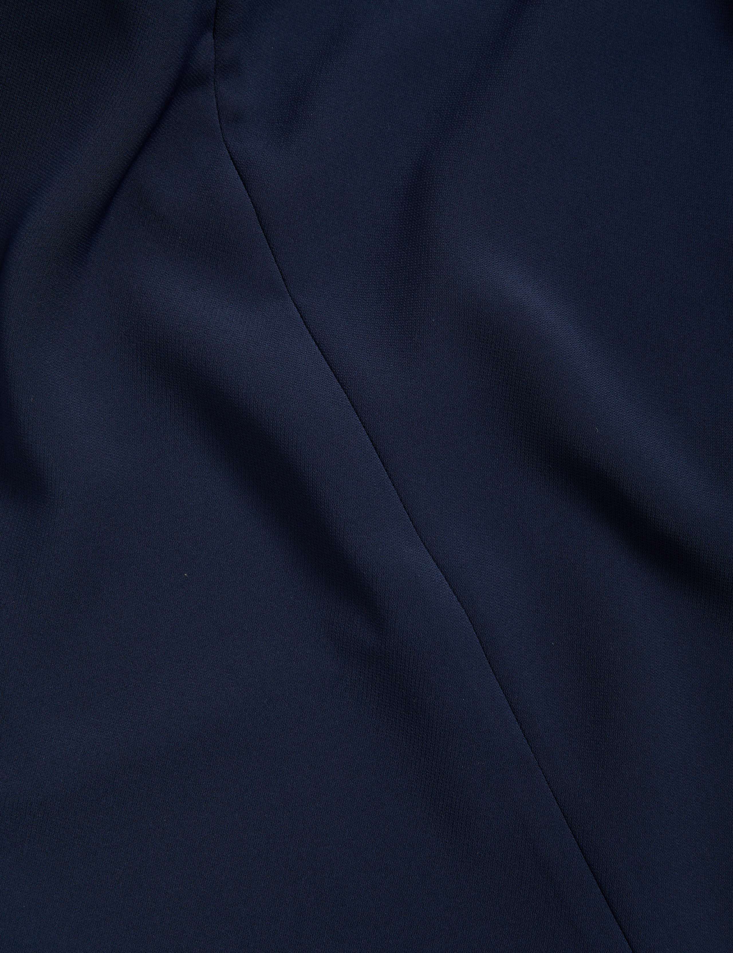 Crew Neck Knee Length Shift Dress 7 of 7