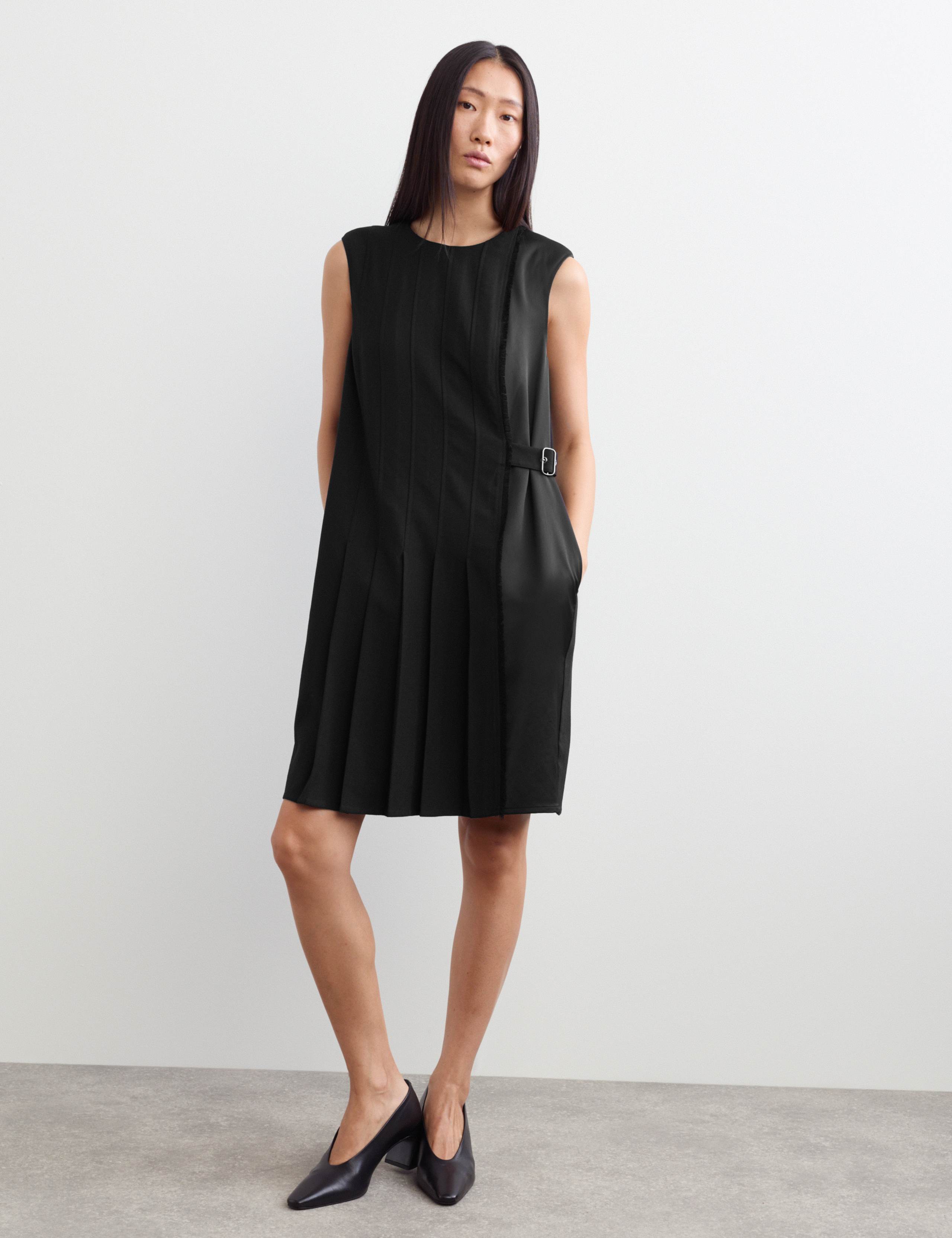 Short Kilt Dress 3 of 7