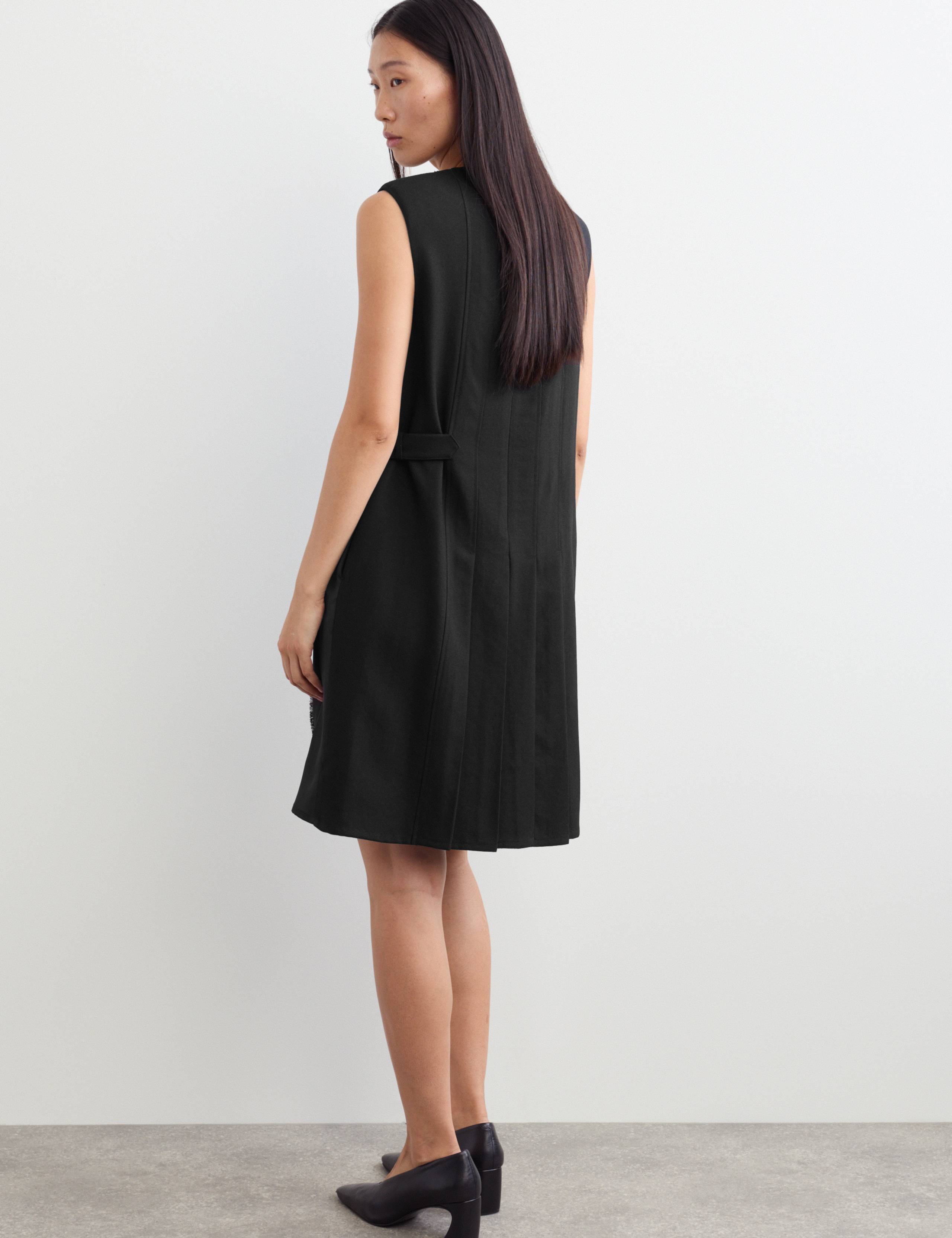 Short Kilt Dress 6 of 7