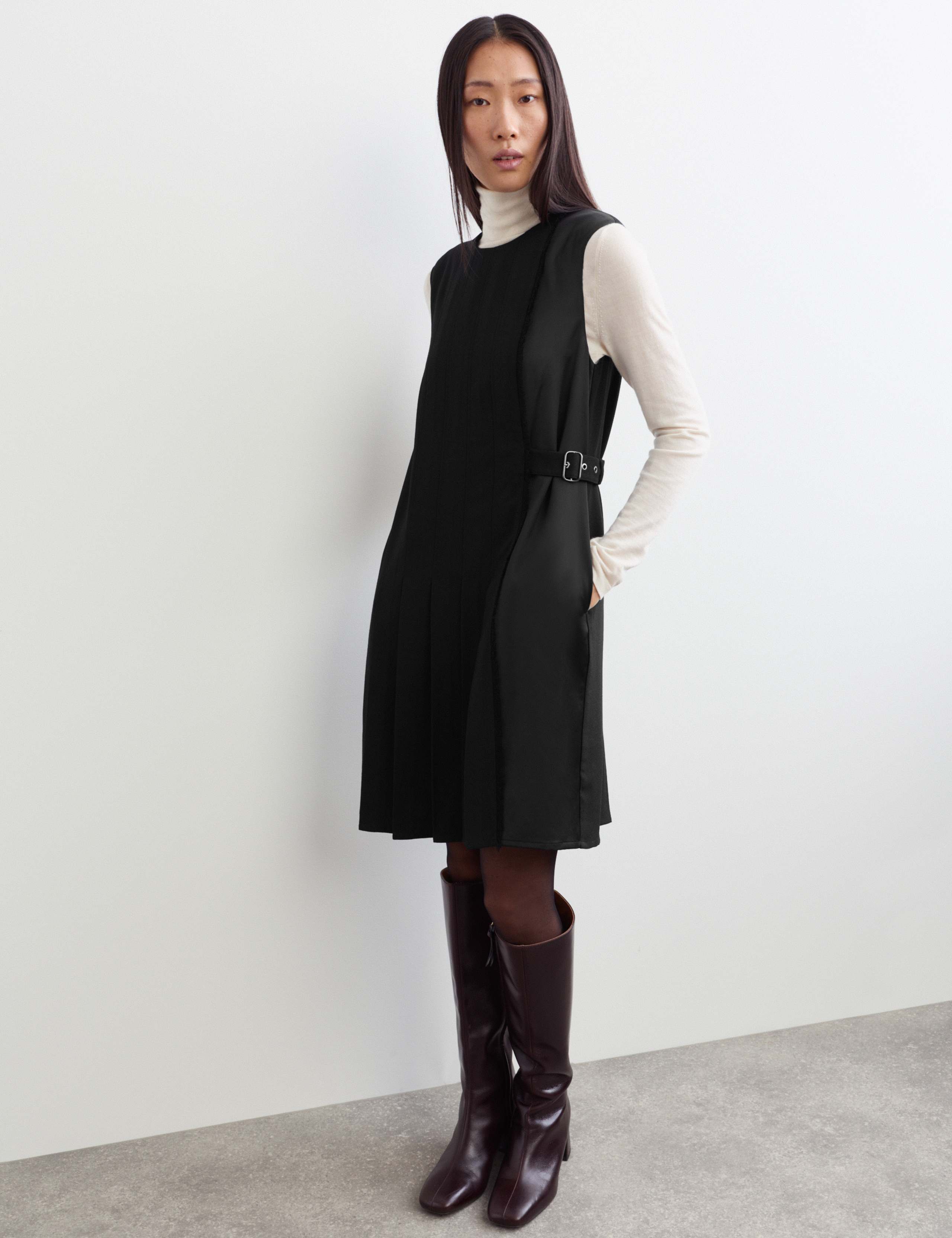 Short Kilt Dress 7 of 7