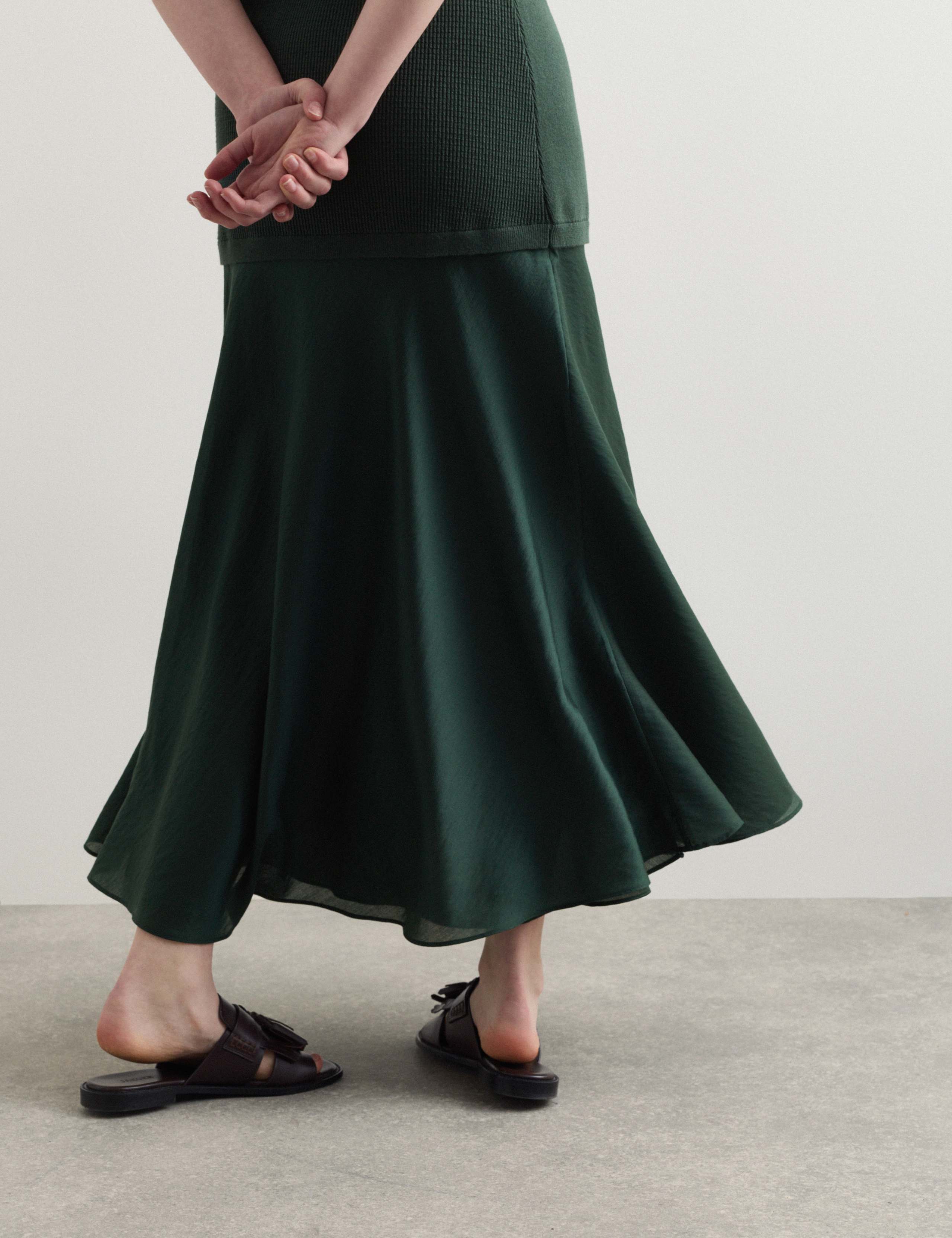 V-Neck Stitch Detail Midi Knitted Dress 3 of 7