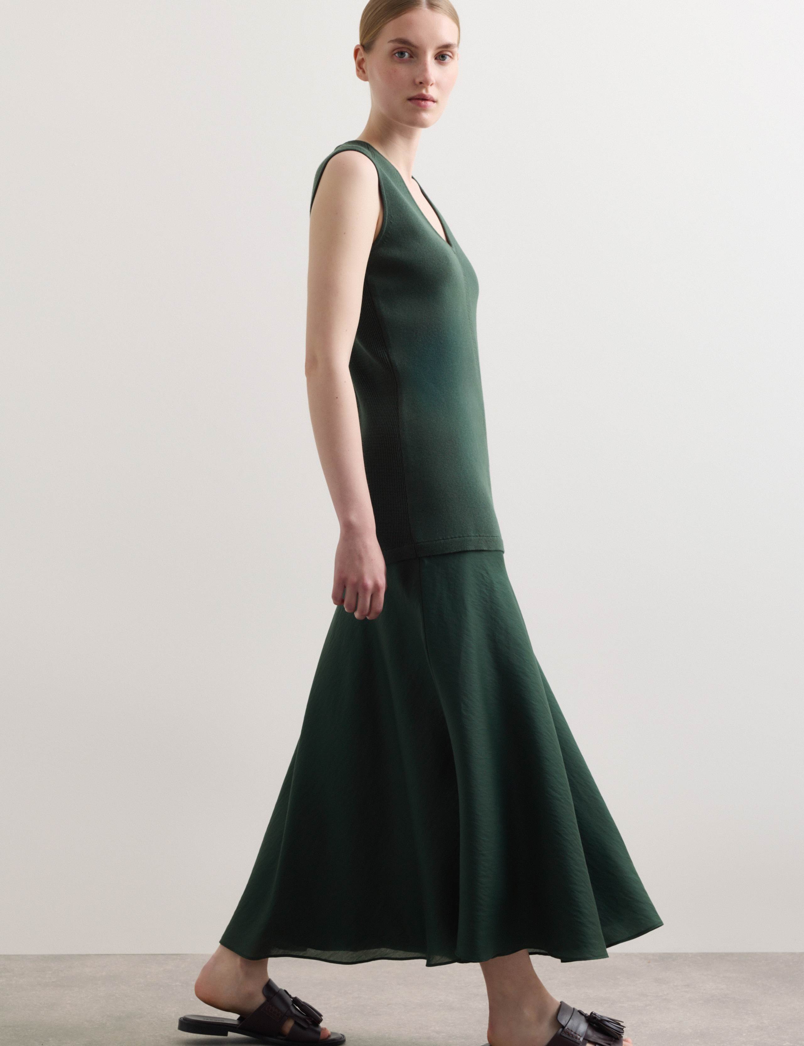 V-Neck Stitch Detail Midi Knitted Dress 6 of 7