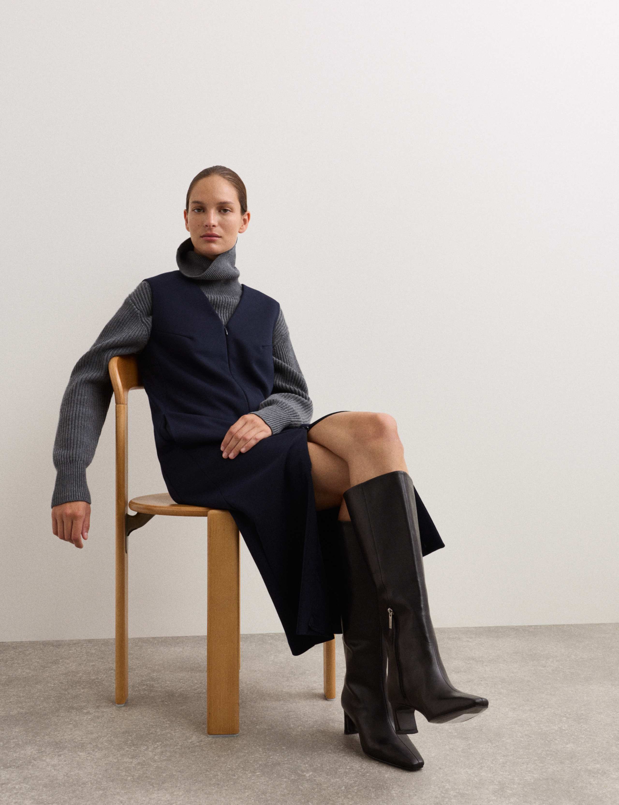 Wool Blend Jersey V-Neck Shift Dress 4 of 7