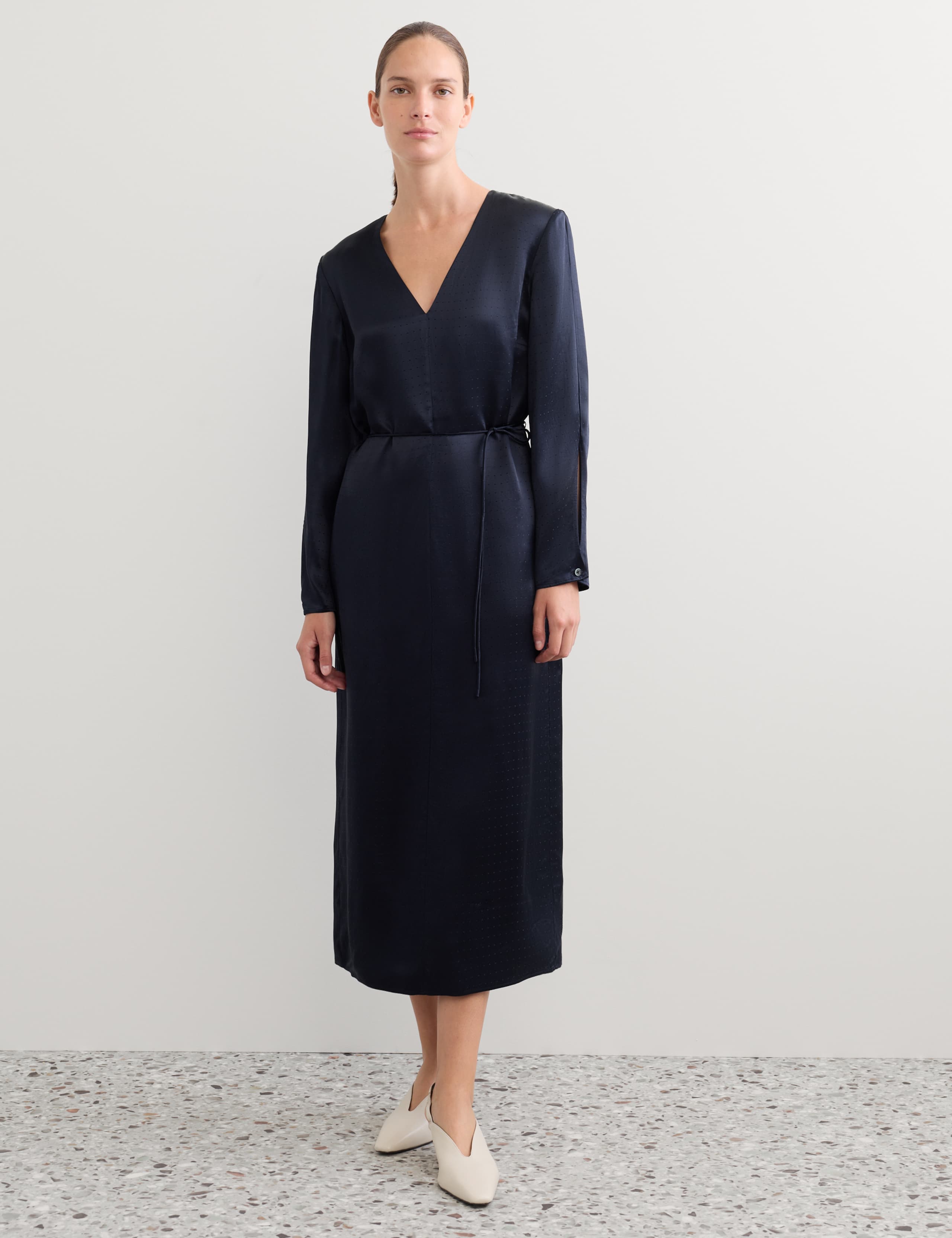 Jacquard V Neck Midi Column Dress 6 of 7