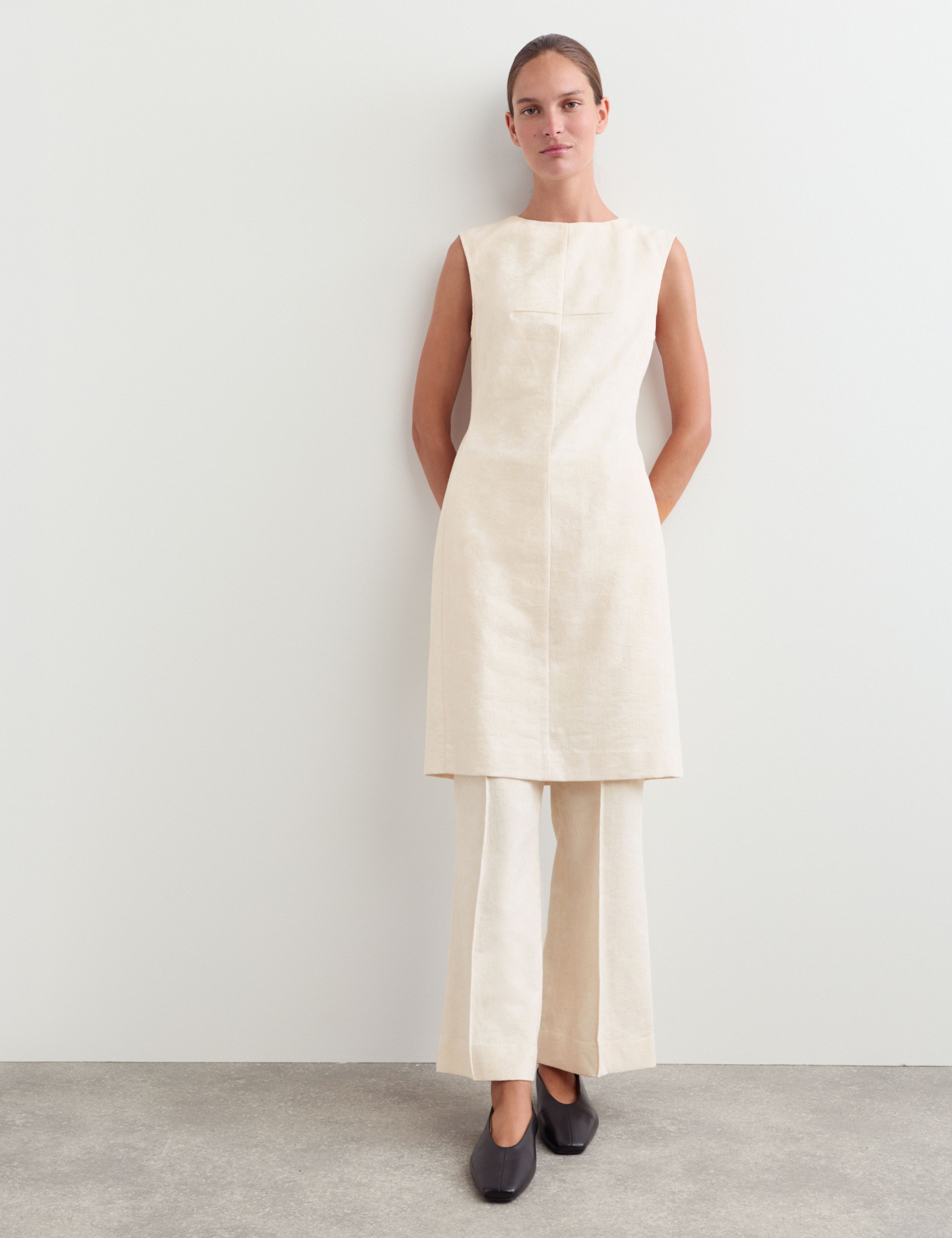 Cotton Blend Jacquard Shift Dress with Linen 4 of 7