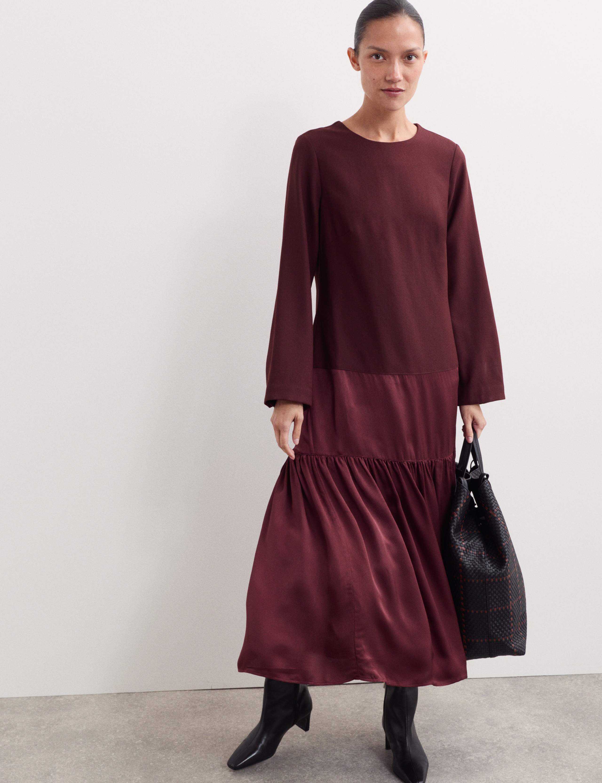Matt and Shine Midi Tiered Dress 3 of 7