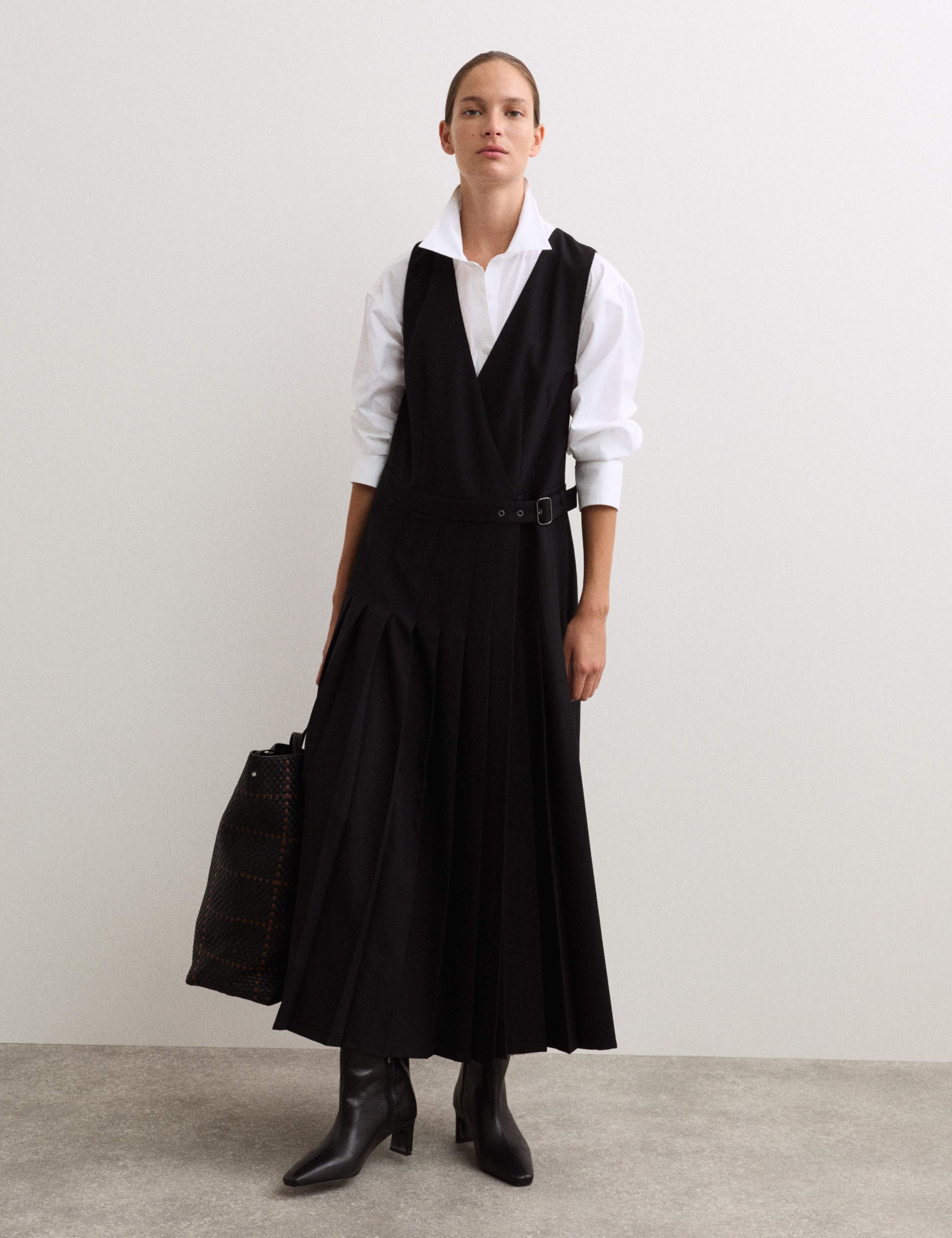 Wool Blend V-Neck Pleated Midaxi Dress 4 of 6