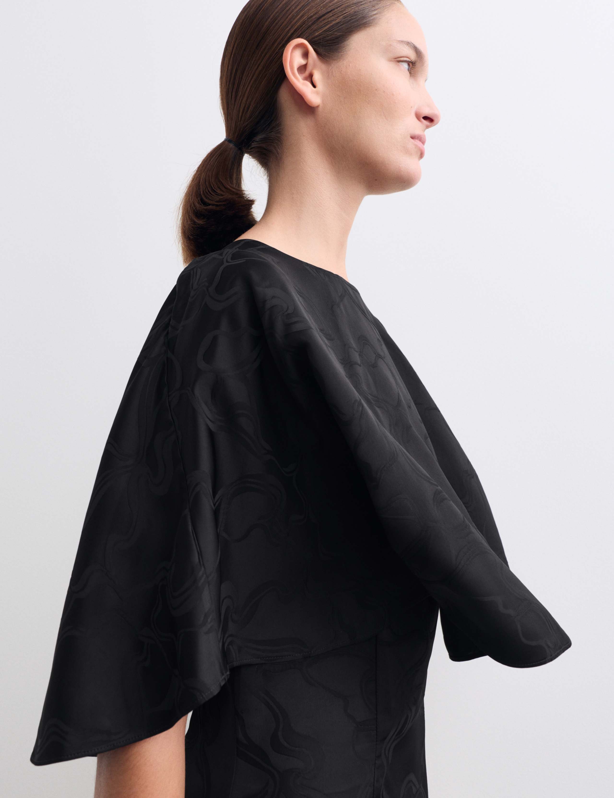 Floral Jacquard Mini Shift Dress with Cape 3 of 7