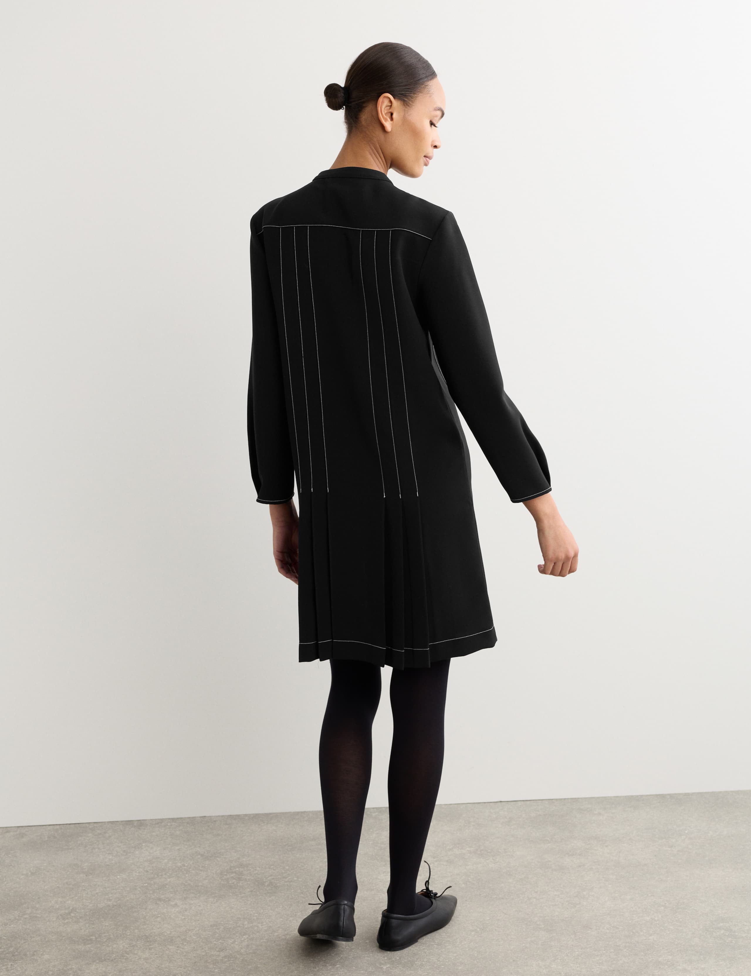 Crepe Pleated Knee Length Shift Dress 5 of 6