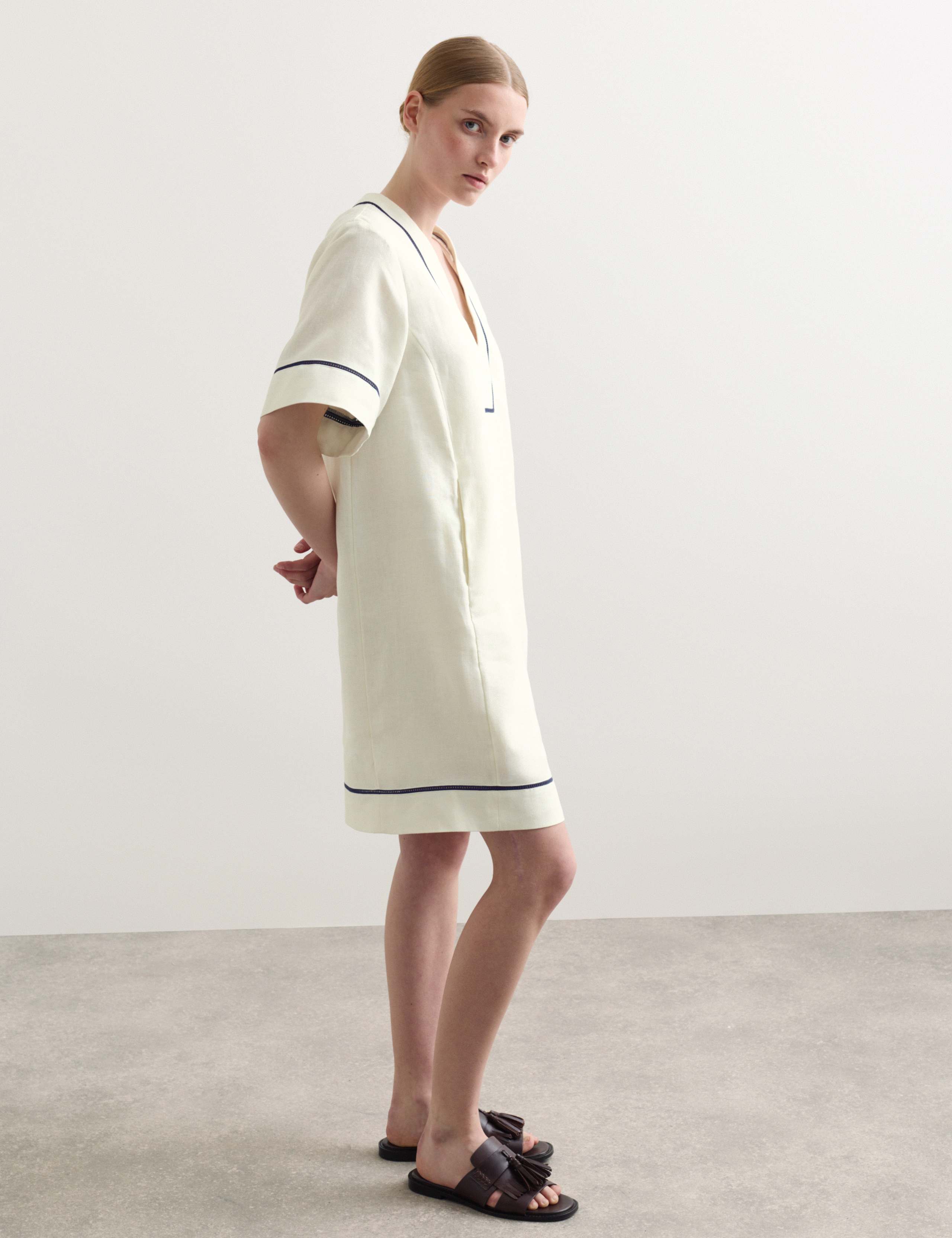 Pure Linen Relaxed V-Neck Knee Length Dress 6 of 7