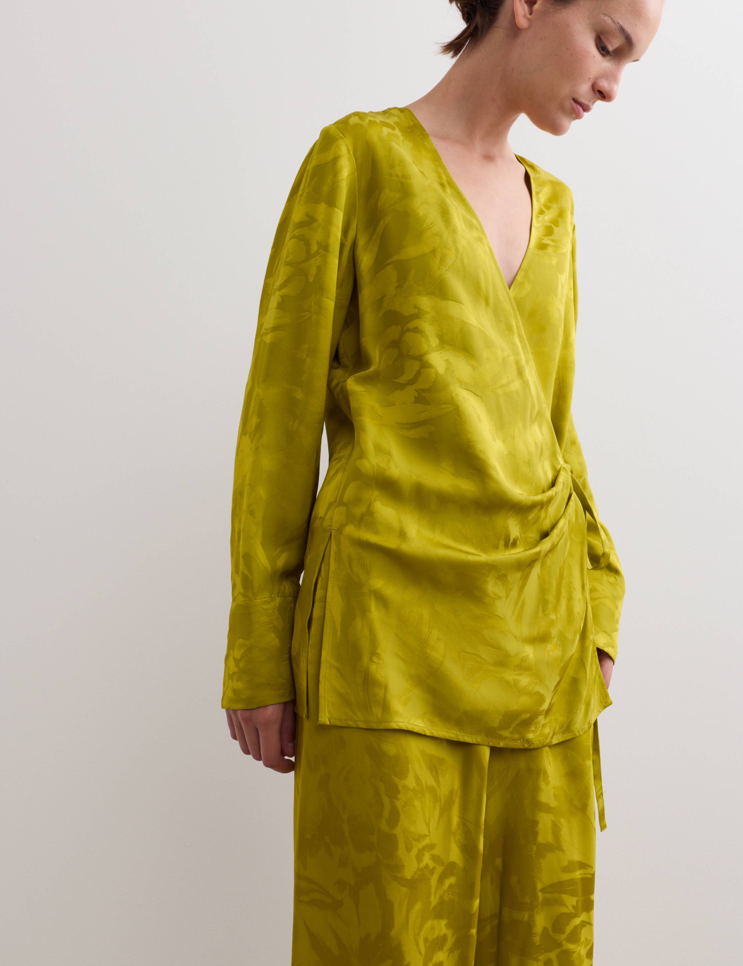 Jacquard Wrap Shirt 4 of 7