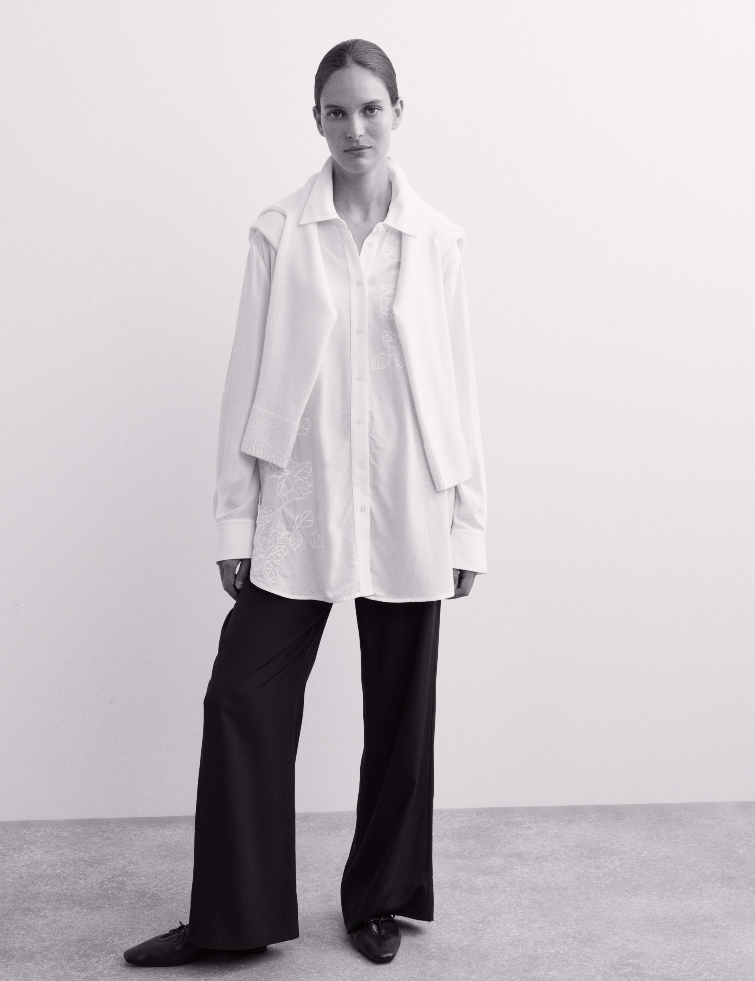 Longline Embroidered Collared Button Through Shirt 5 of 7