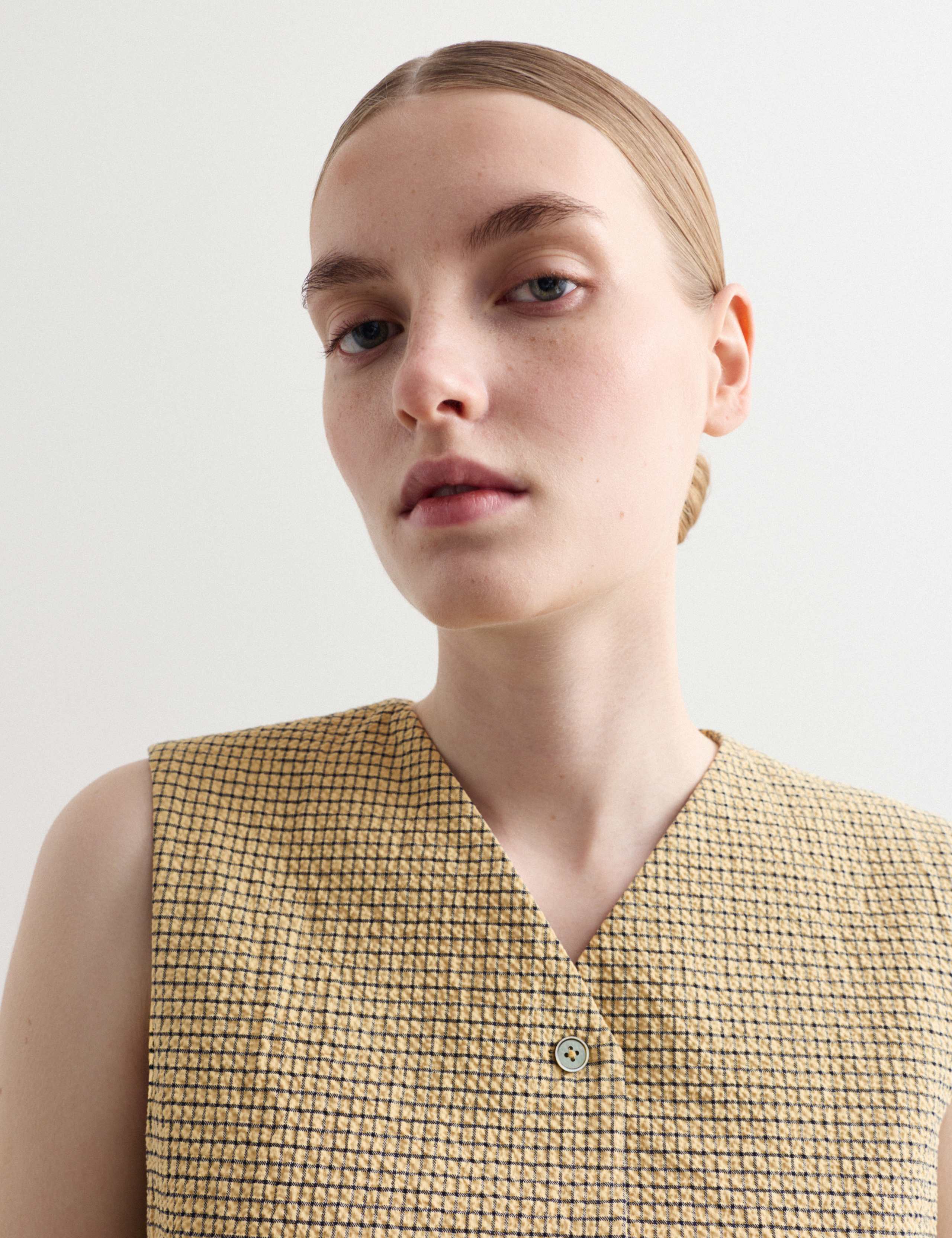 Cotton Rich Checked Seersucker Waistcoat 3 of 8