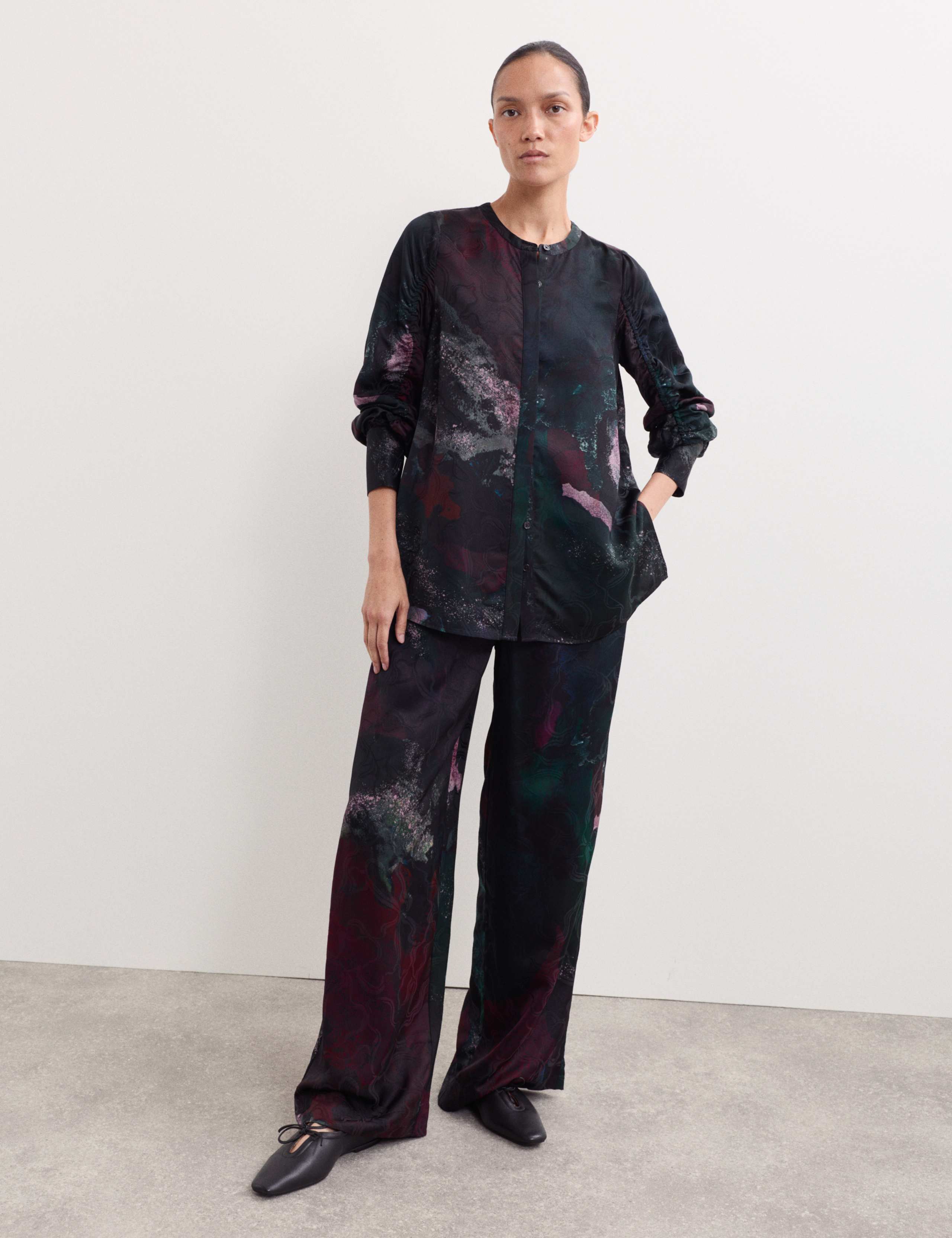 Printed Ruched Sleeve Blouse 3 of 7