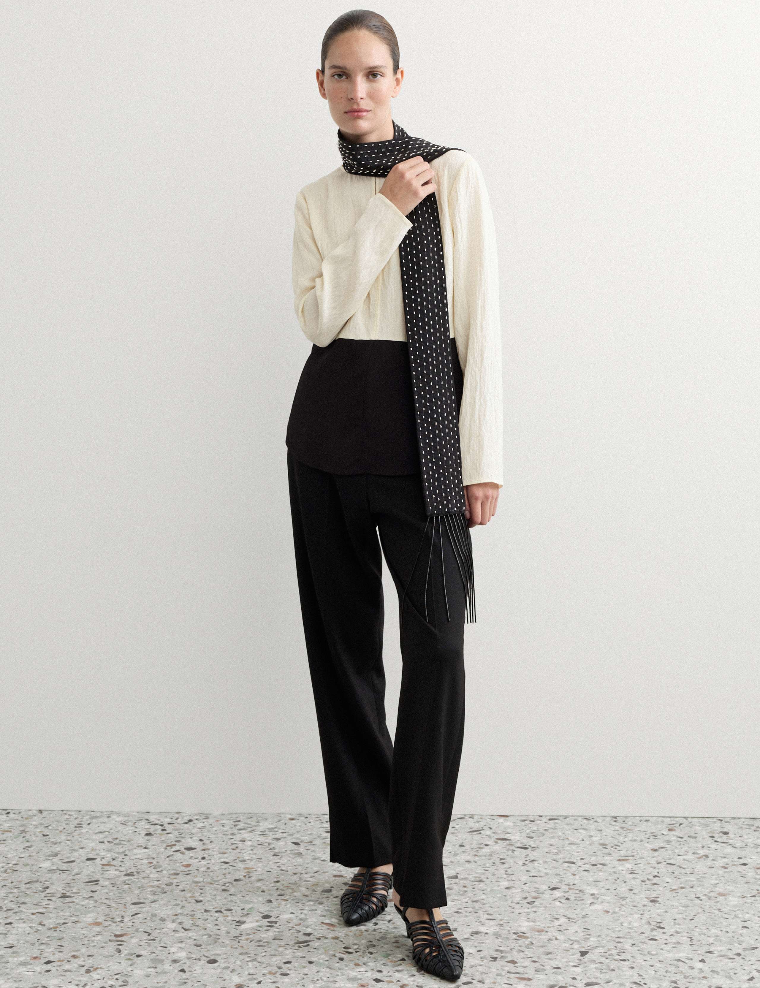 Colour Block Keyhole Top 6 of 6