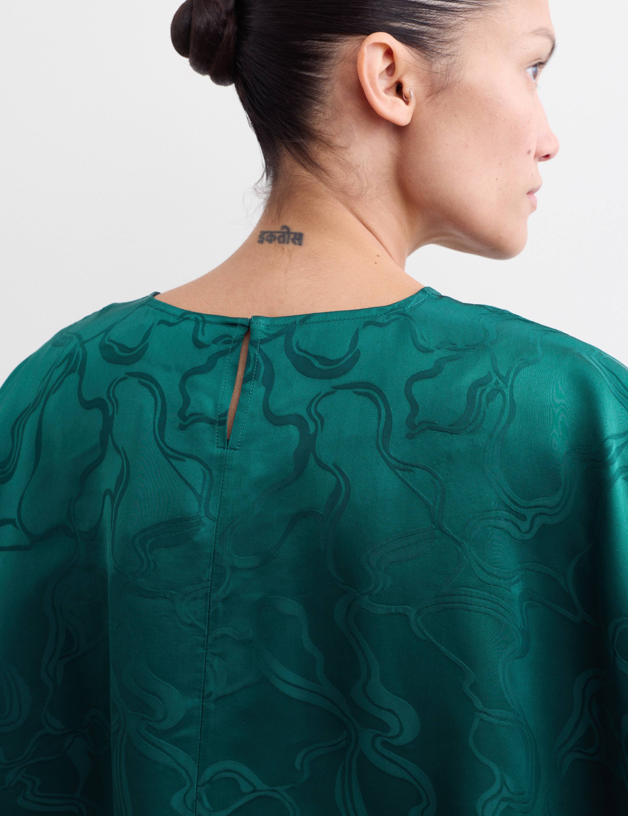 Jacquard Round Neck Cape Top 8 of 8