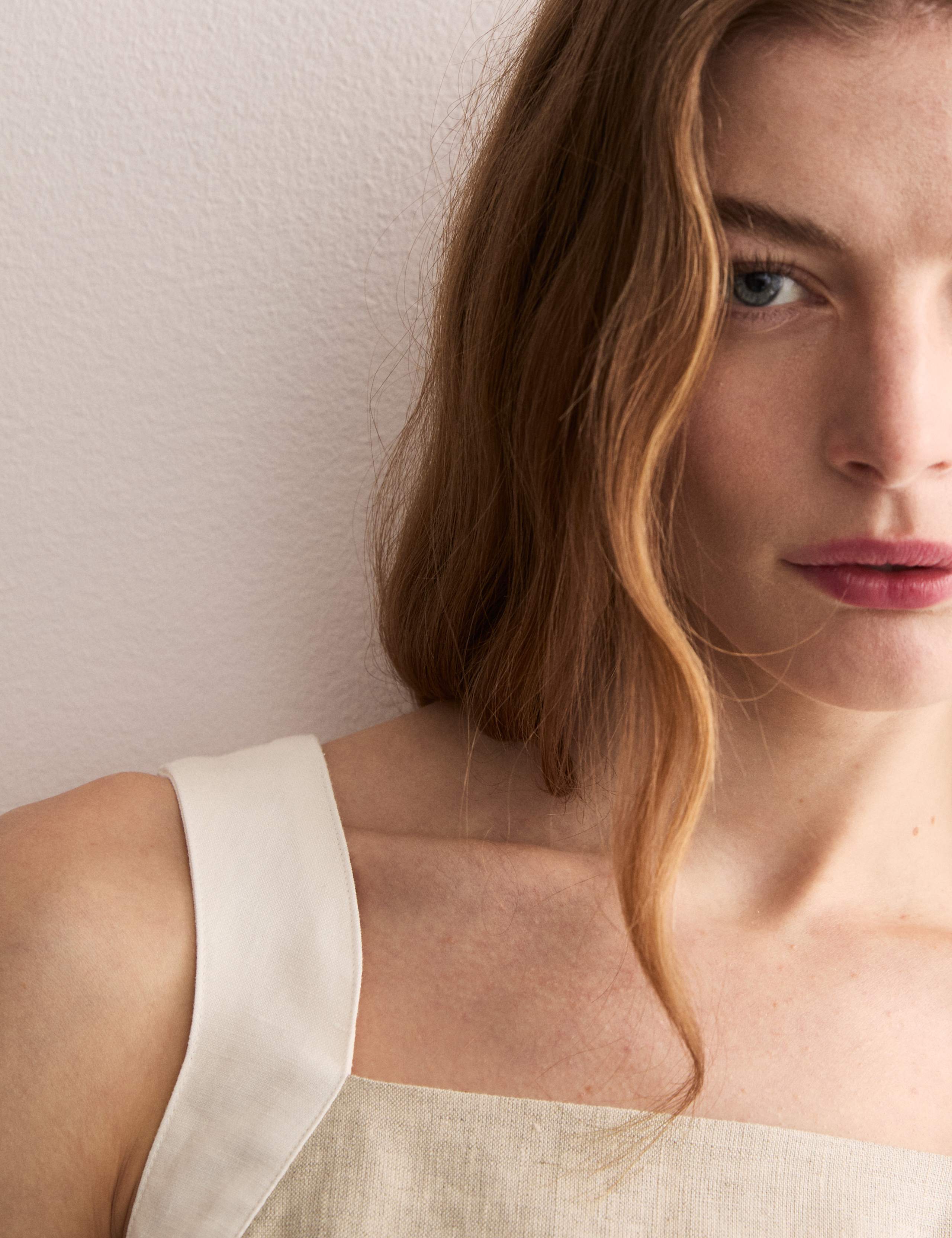 Pure Linen Contrast Trim Shell Top 6 of 7