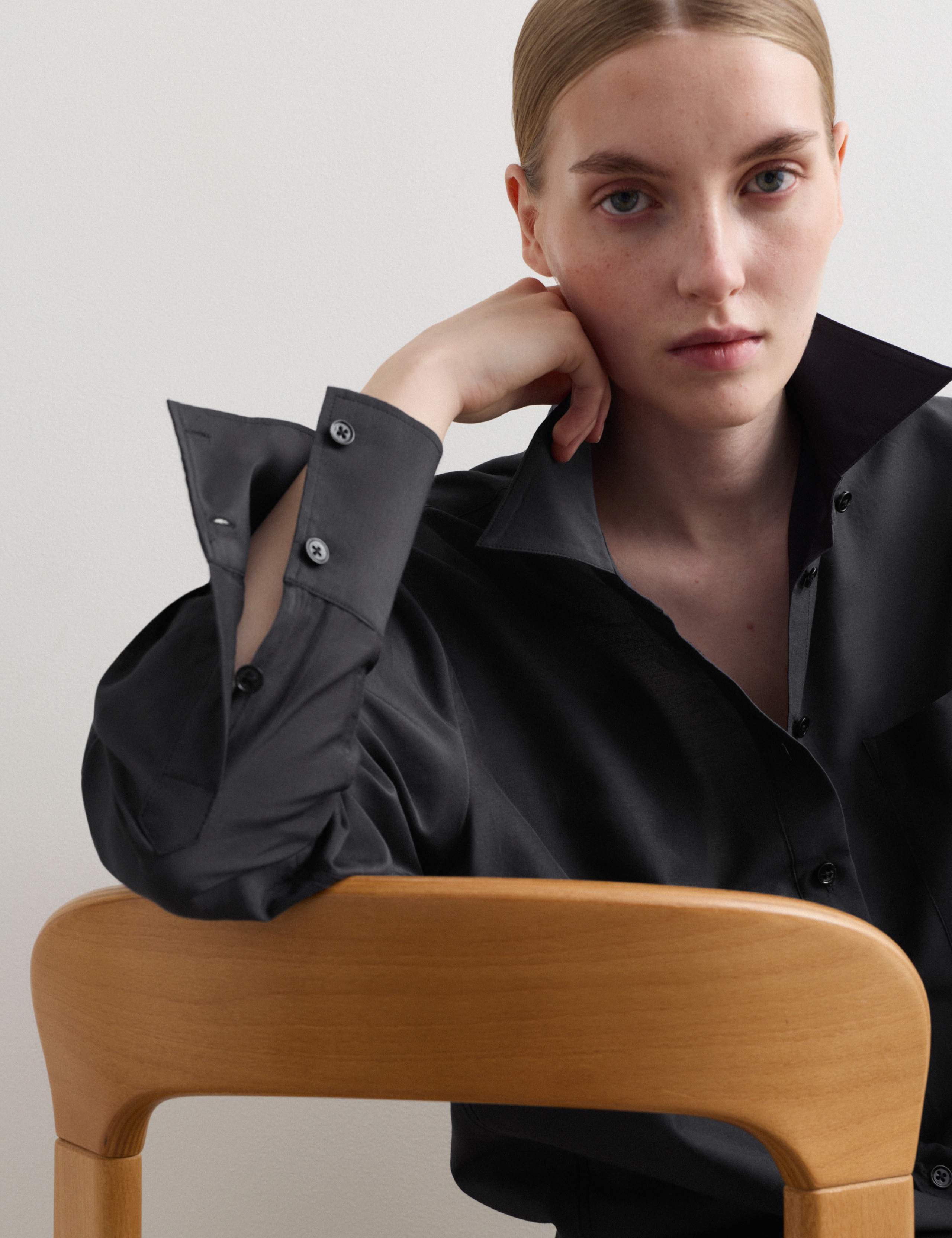 Silk Blend Collared Relaxed Shirt 3 of 7