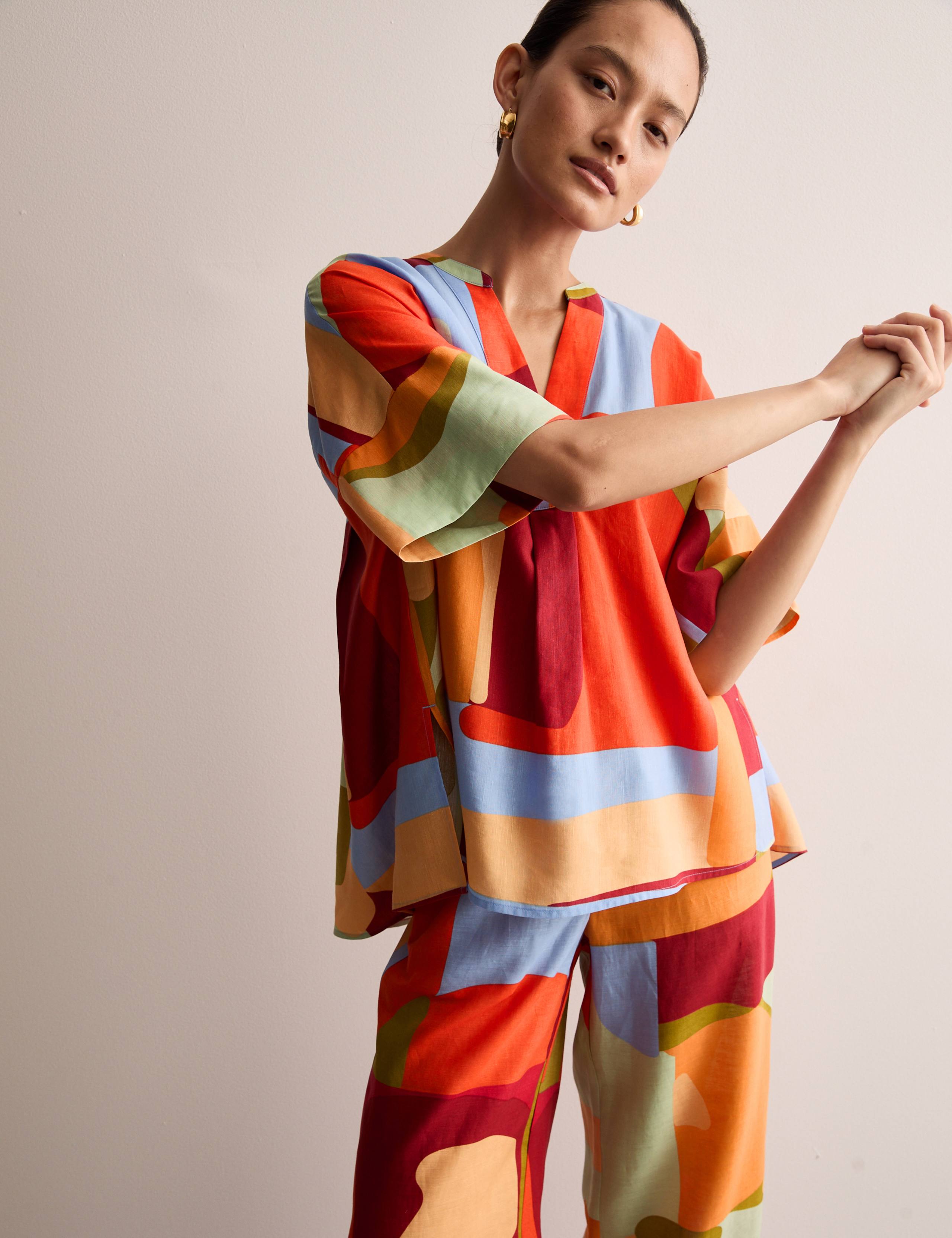 Linen Rich Printed V-Neck Top 5 of 8