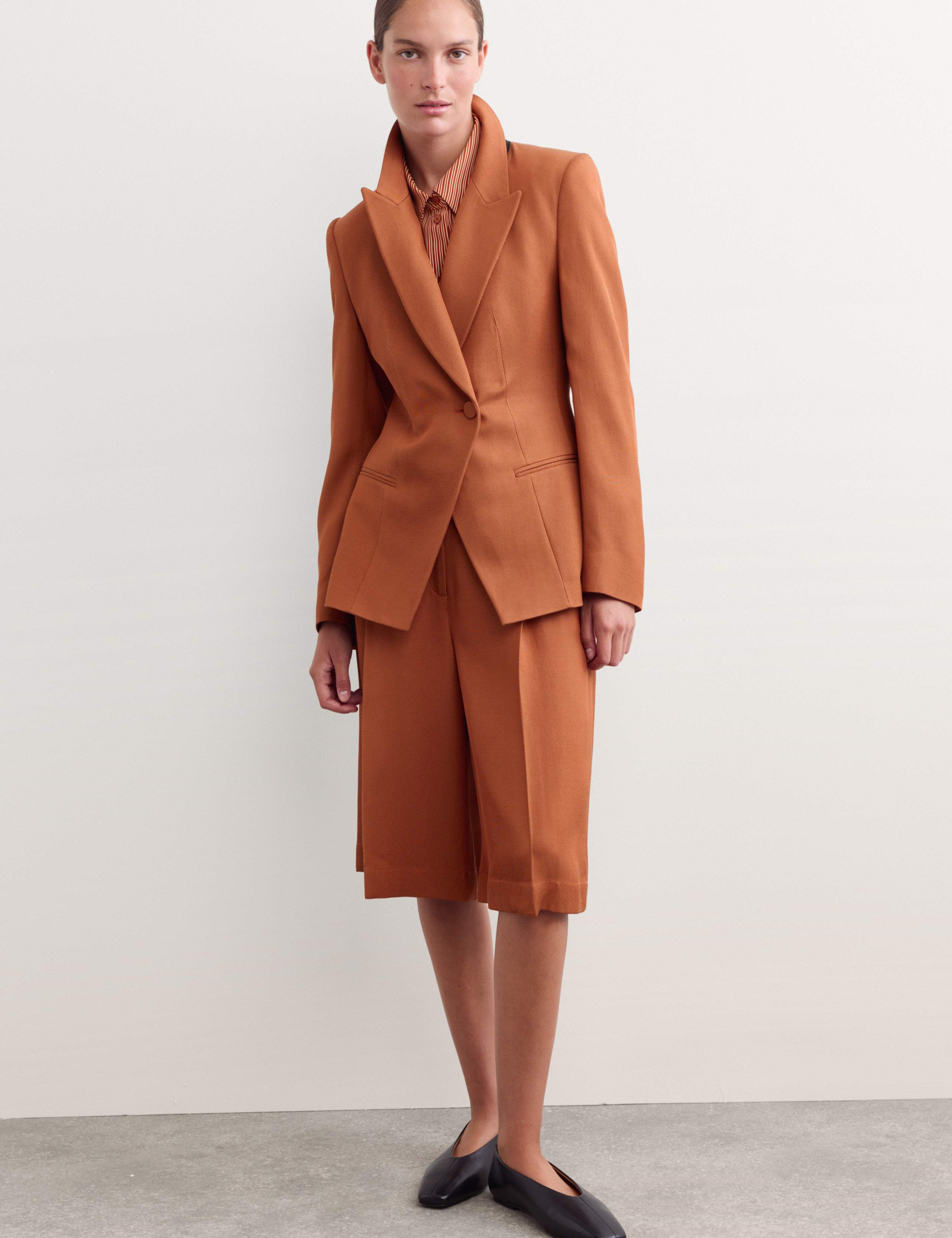 Lyocell Blend Fluid Blazer 5 of 8
