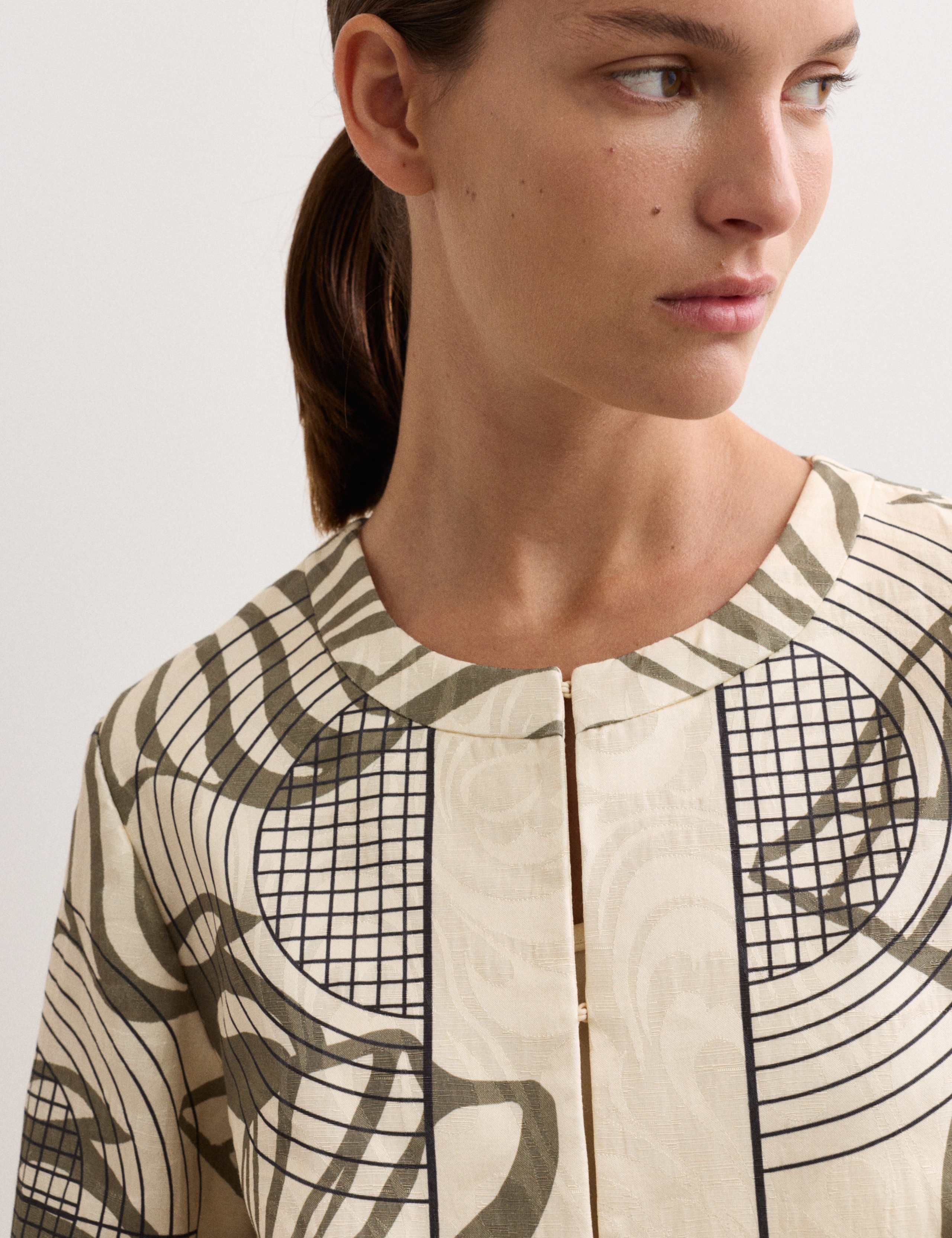 Satin Jacquard Printed Cropped Jacket 4 of 7