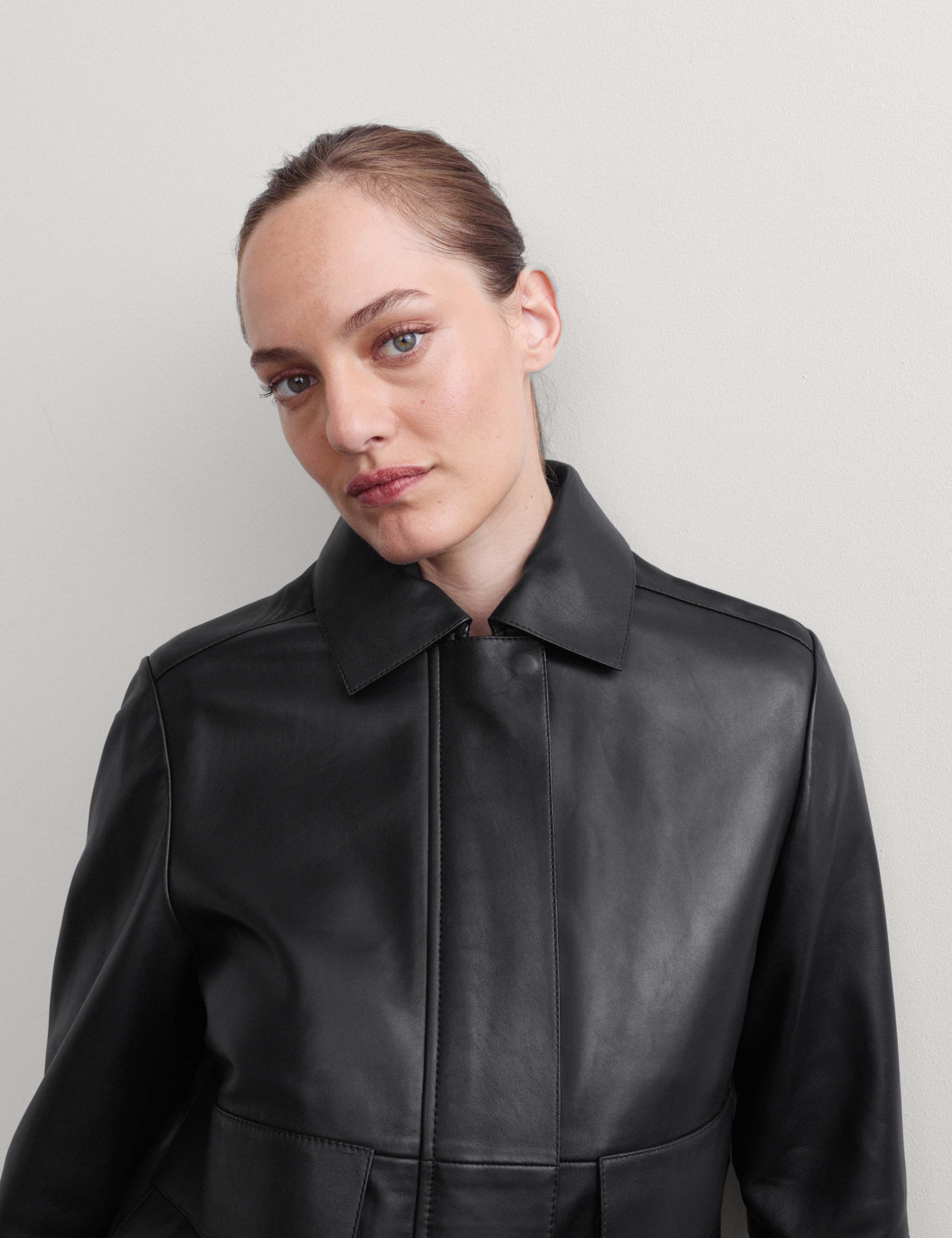 Pure Leather Collared Short Jacket 3 of 8