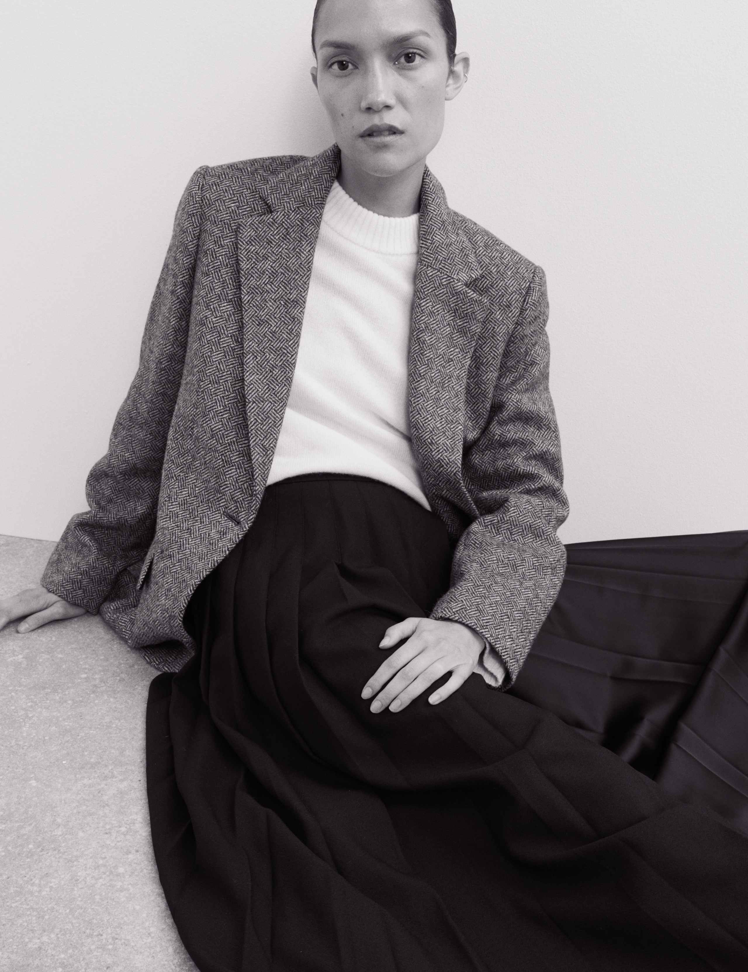 Relaxed British Wool Tweed Blazer 5 of 7