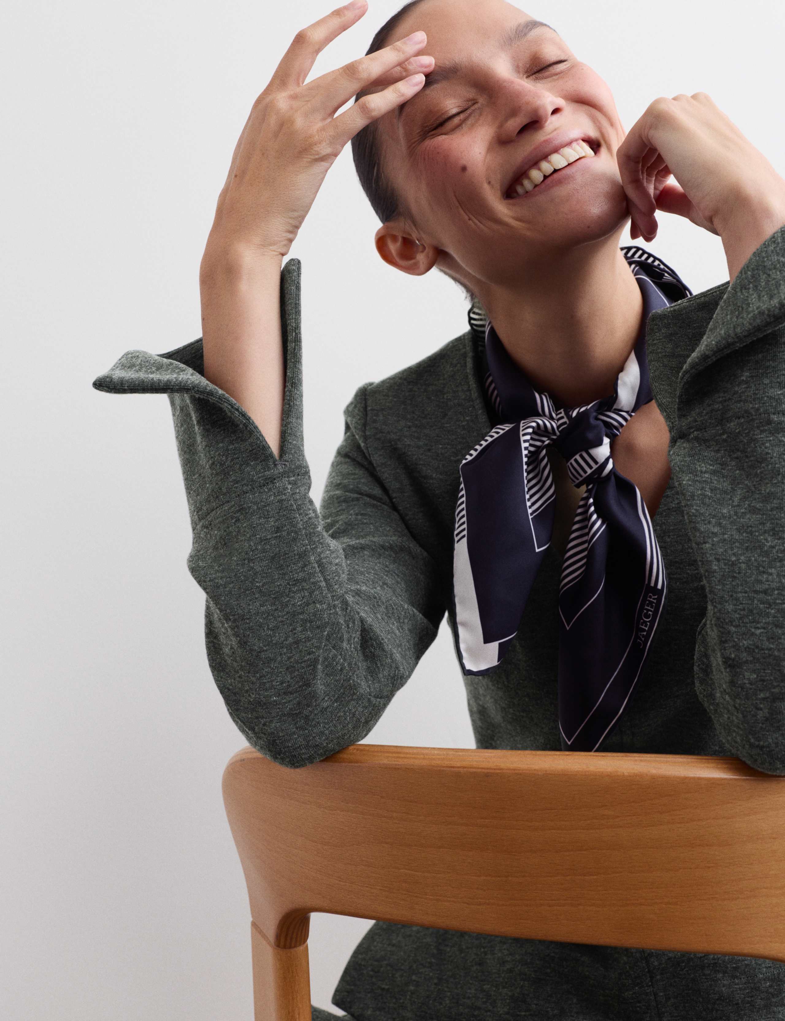 Cotton Blend V-Neck Fitted Top with Wool 3 of 7