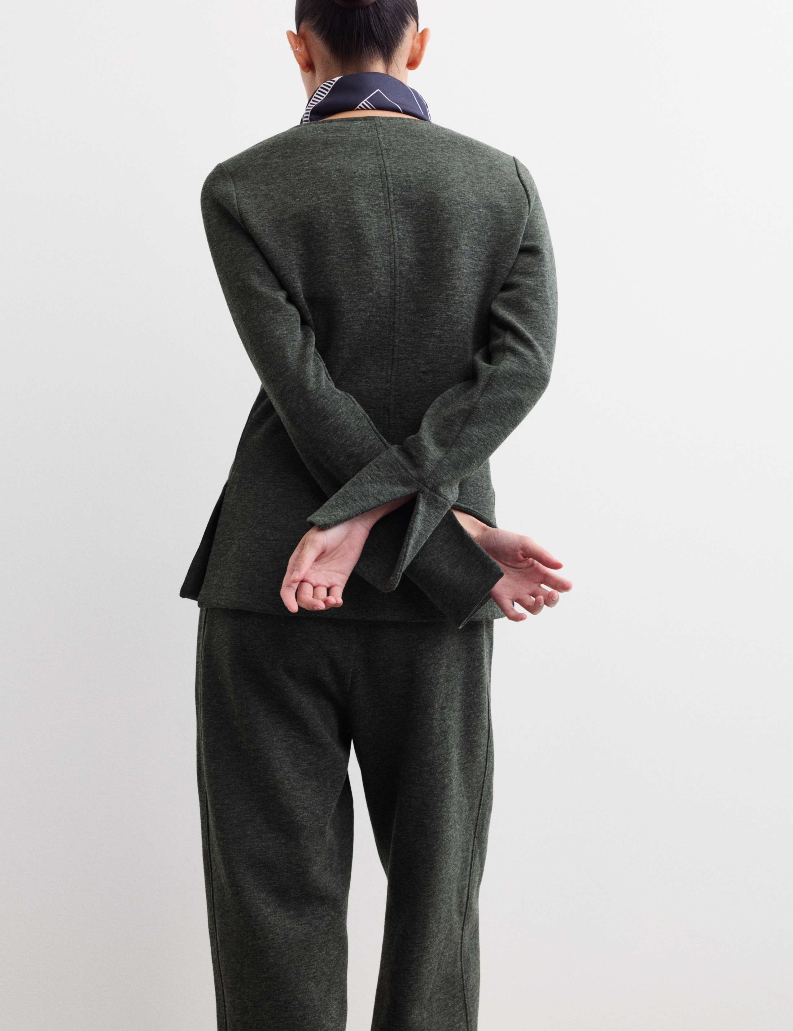 Cotton Blend V-Neck Fitted Top with Wool 4 of 7