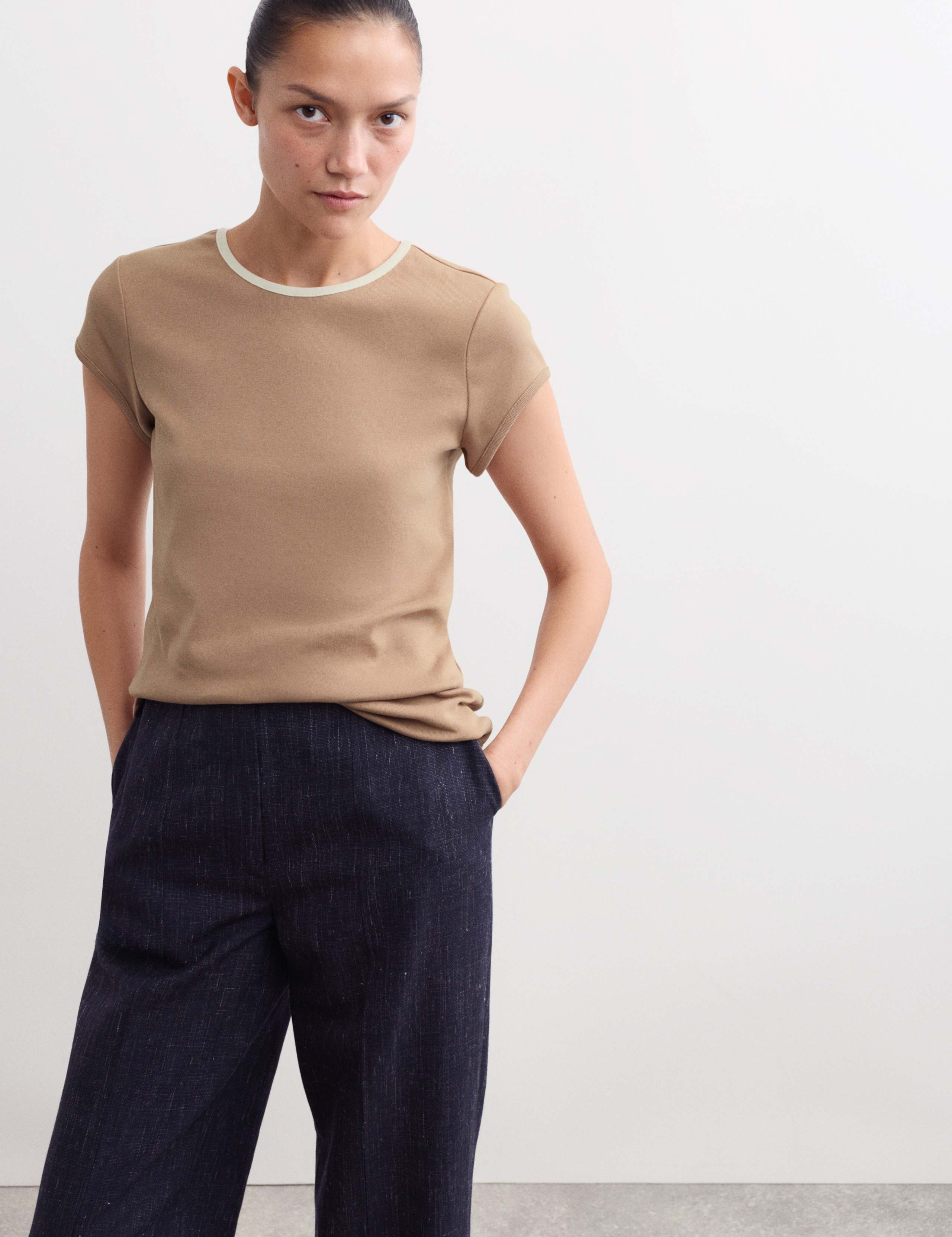 Jersey Contrast Trim T-Shirt 3 of 7