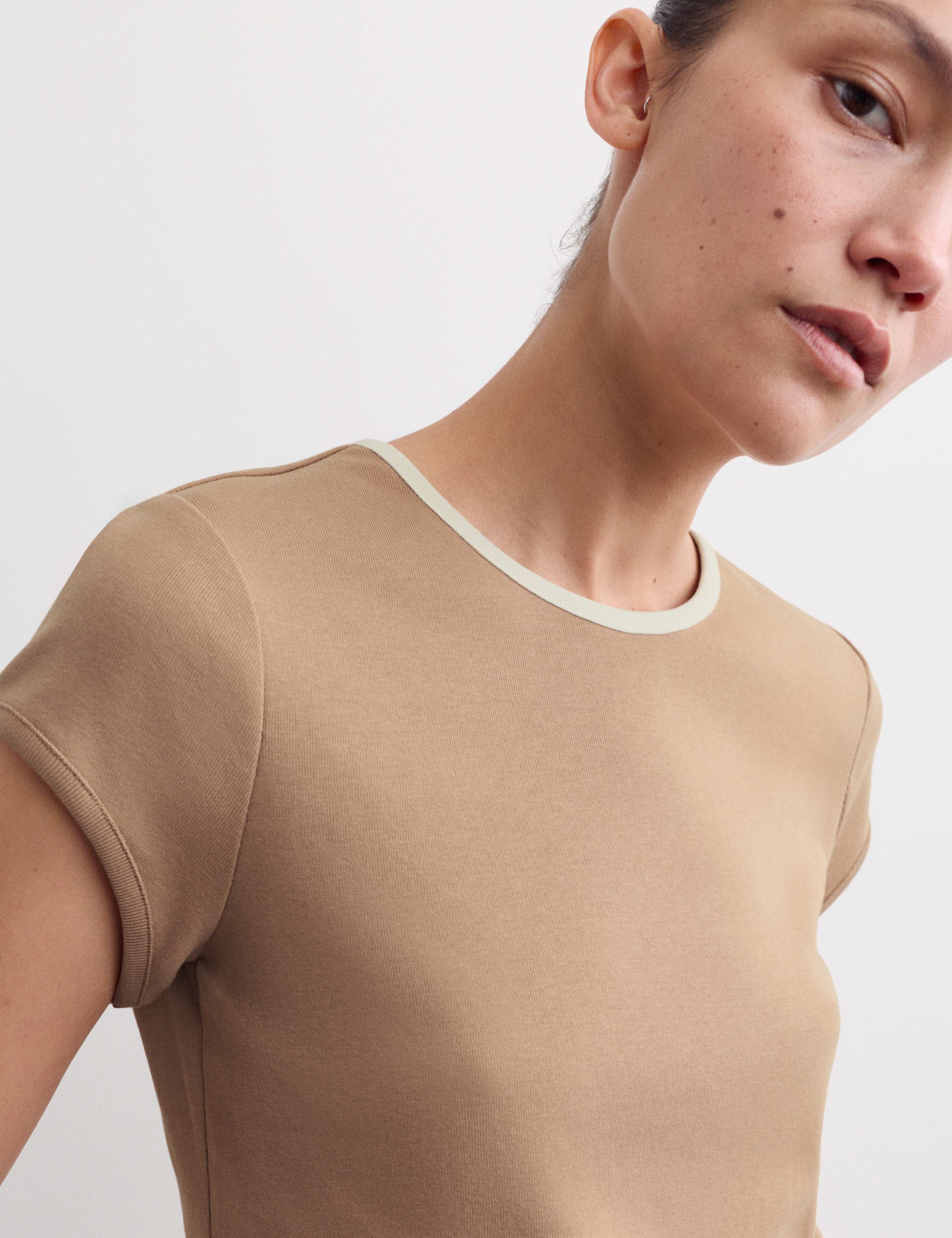 Jersey Contrast Trim T-Shirt 4 of 7