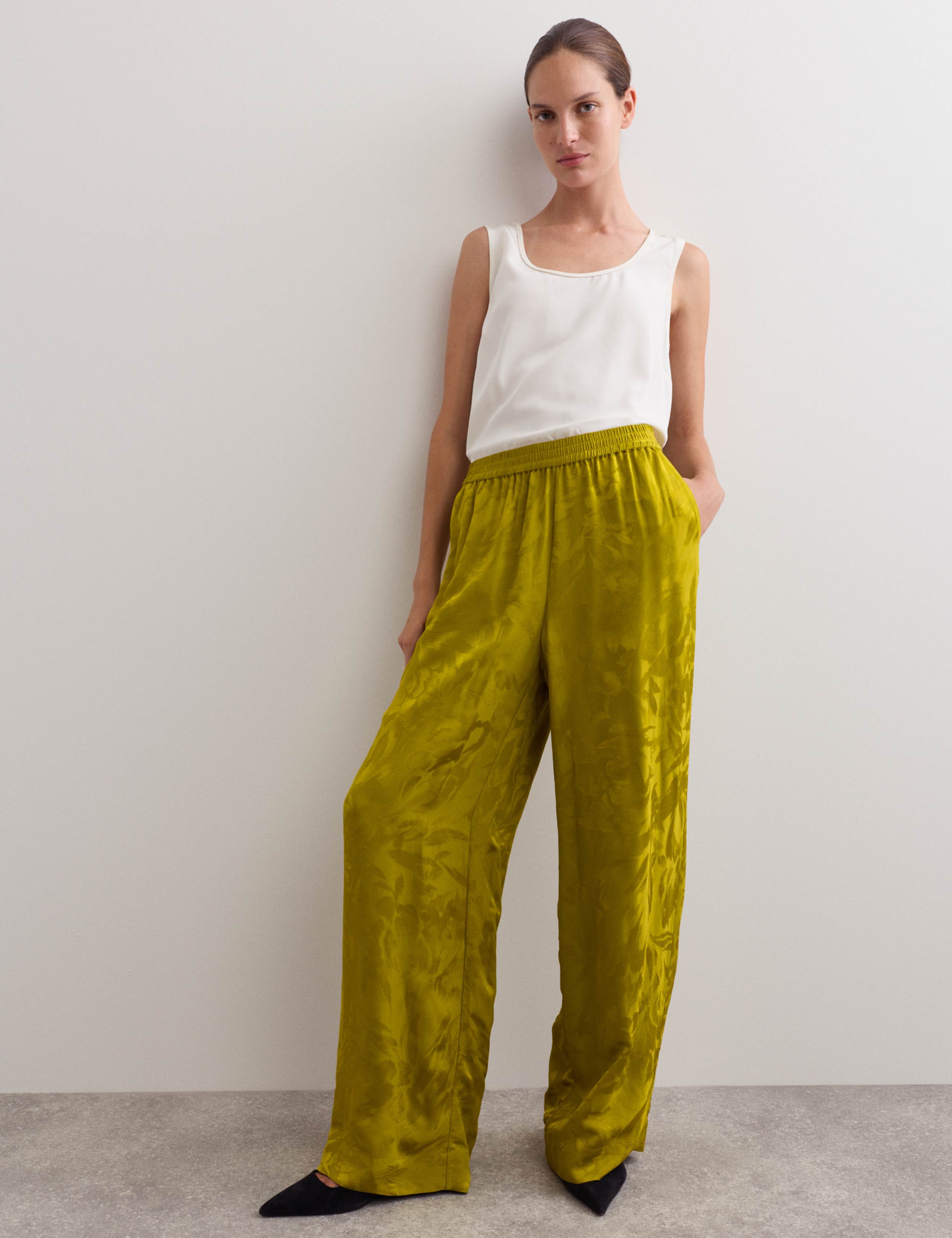 Avocado Oil Viscose Jacquard Trouser 3 of 8