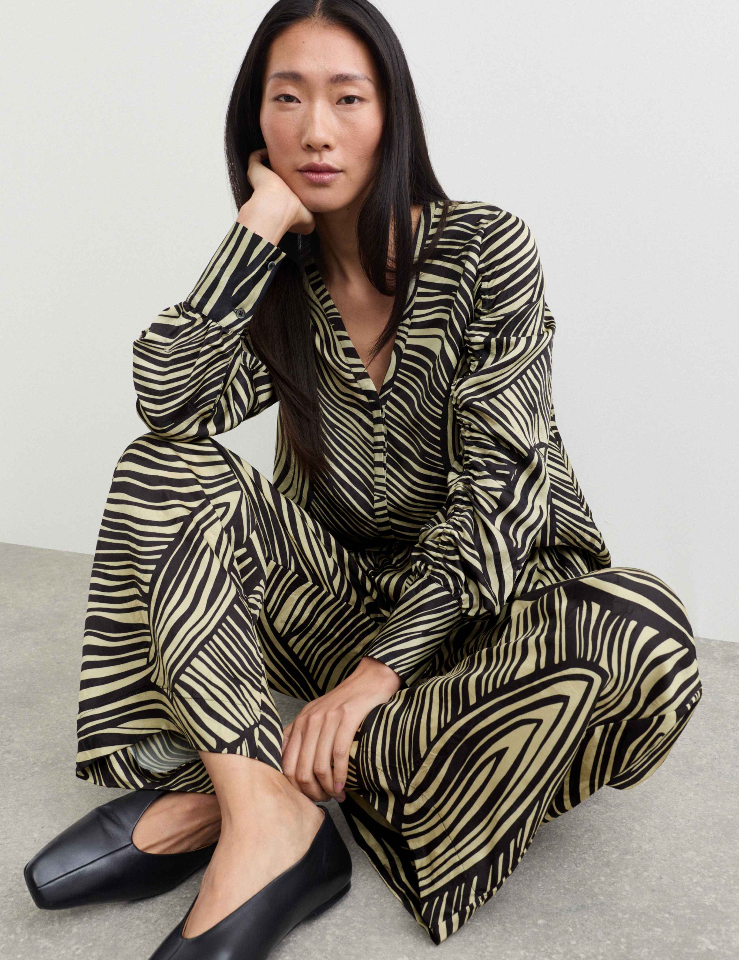 Jacquard Printed Elasticated Waist Wide Leg Trousers 5 of 7