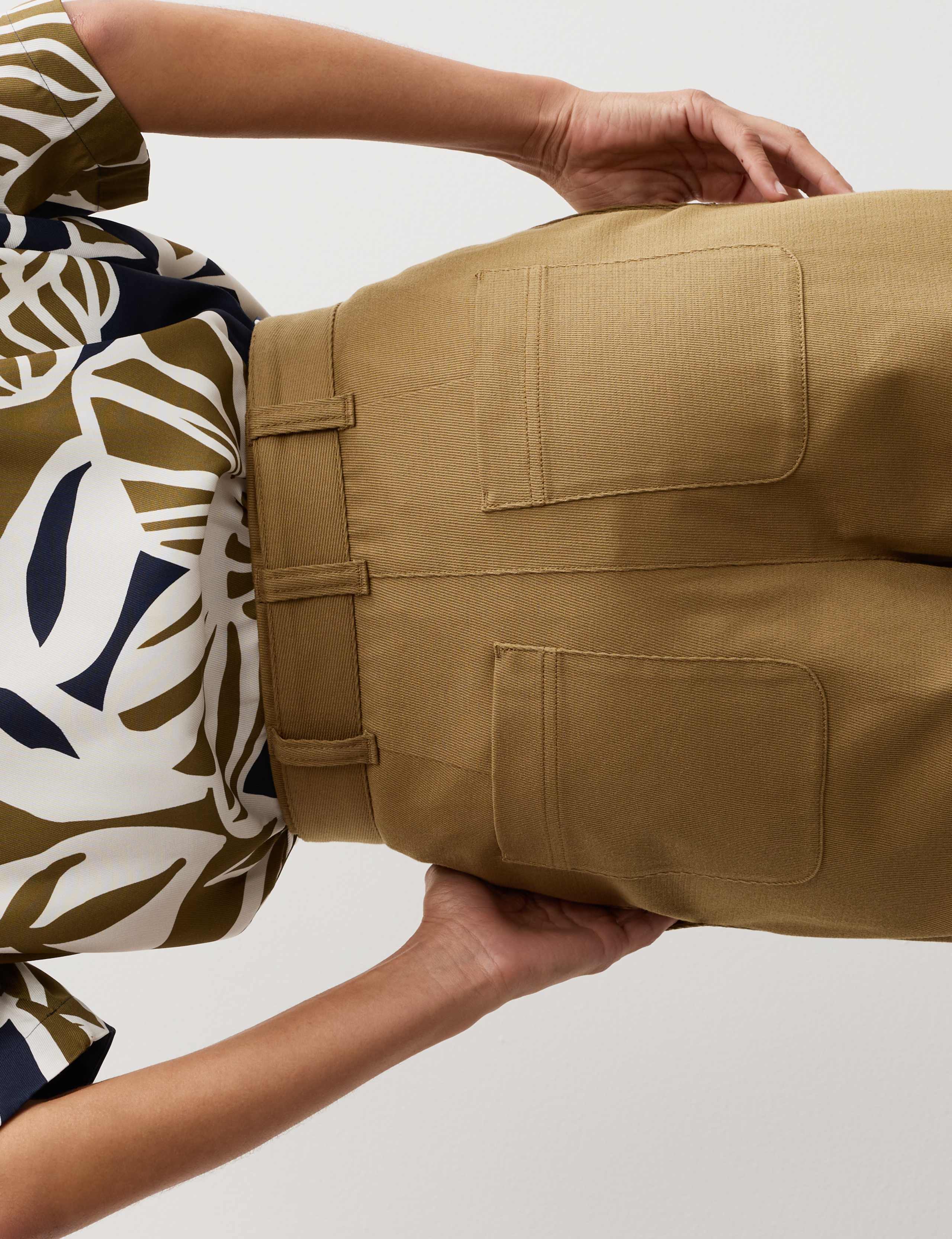 Cotton Rich Barrel Leg Trousers With Linen 4 of 8