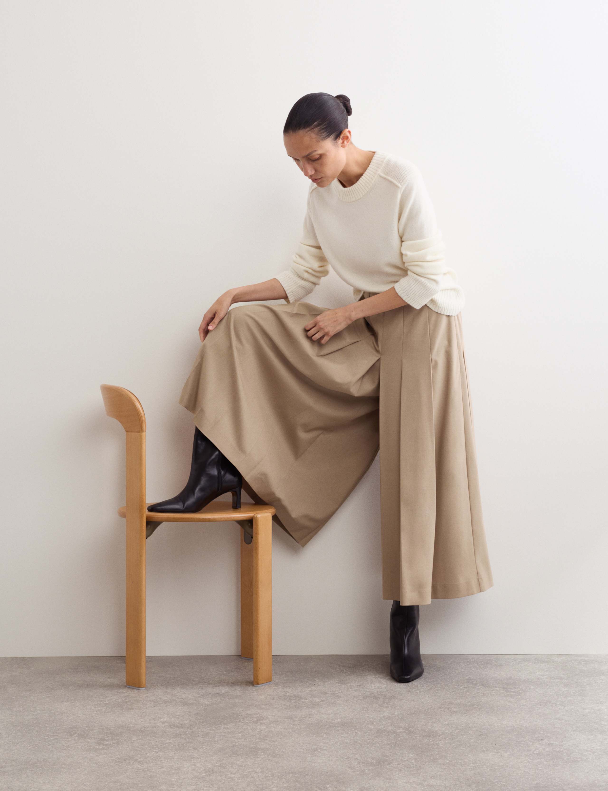 Pleated Culottes with Wool 5 of 8
