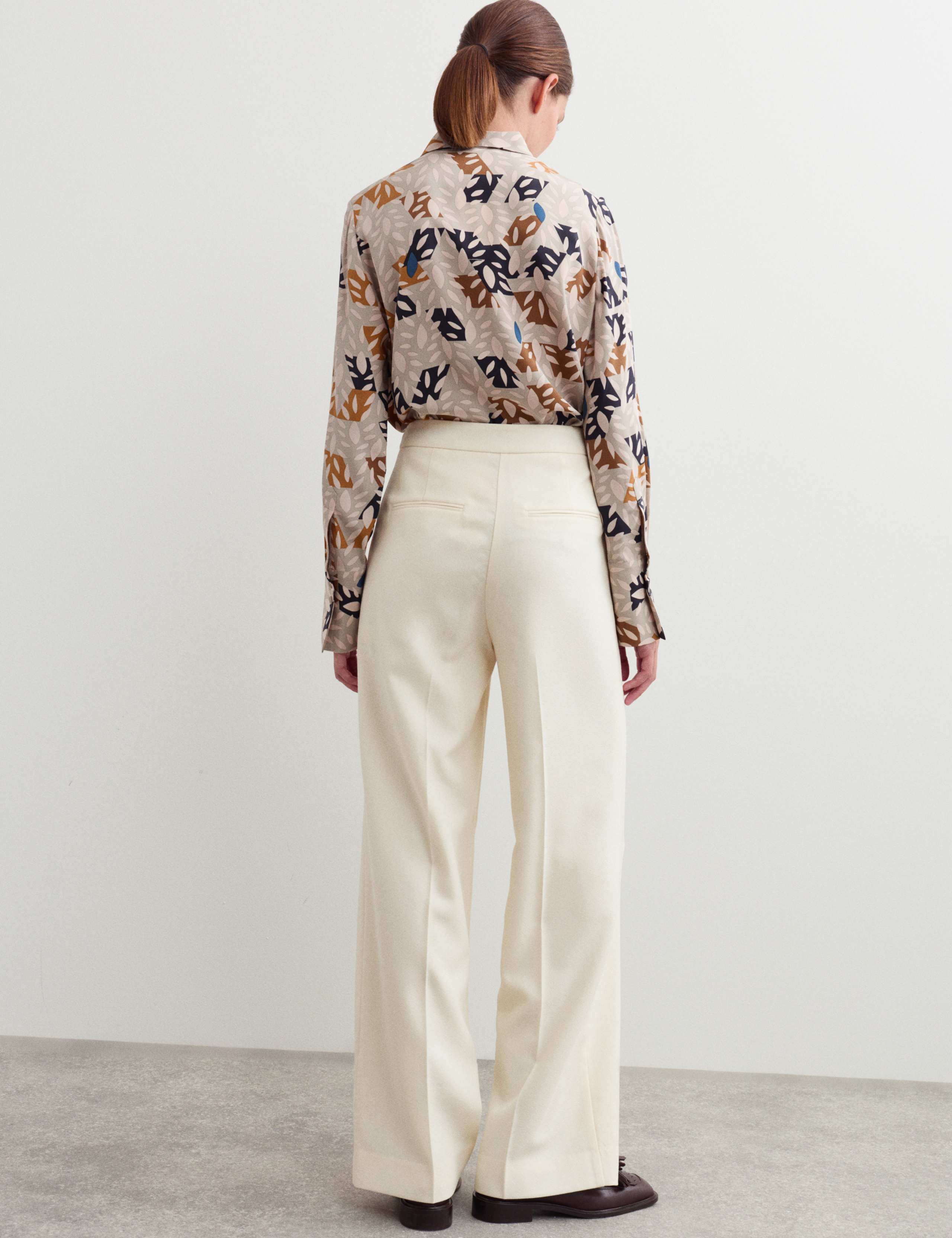 Pure Wool Crepe Wide Leg Trousers 6 of 7