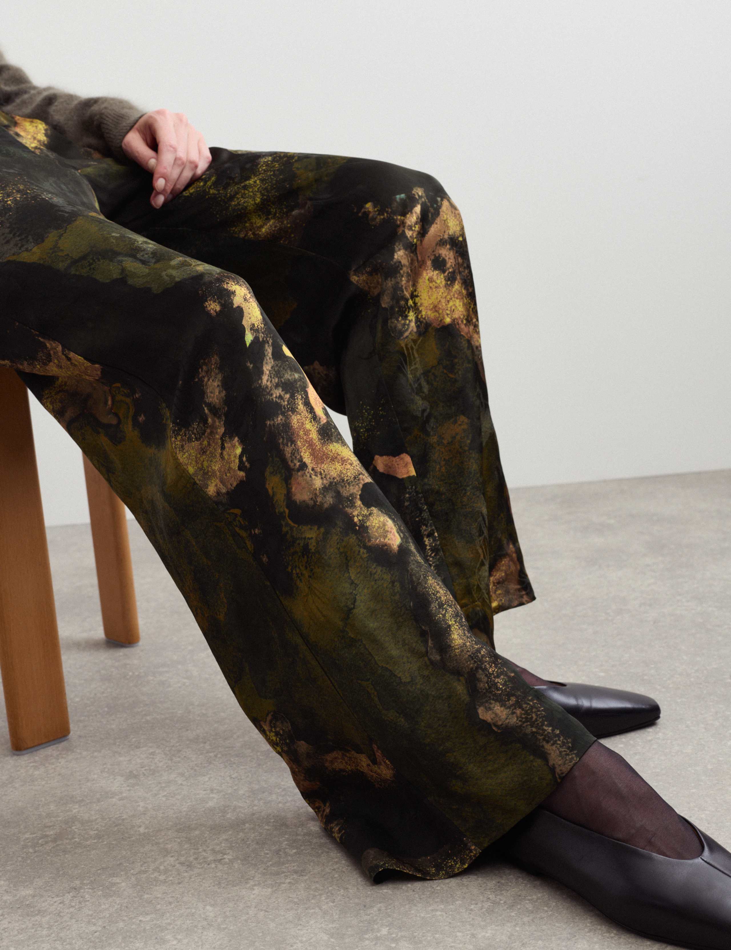 Jaquard Elasticated Waist Wide Leg Trousers 3 of 7