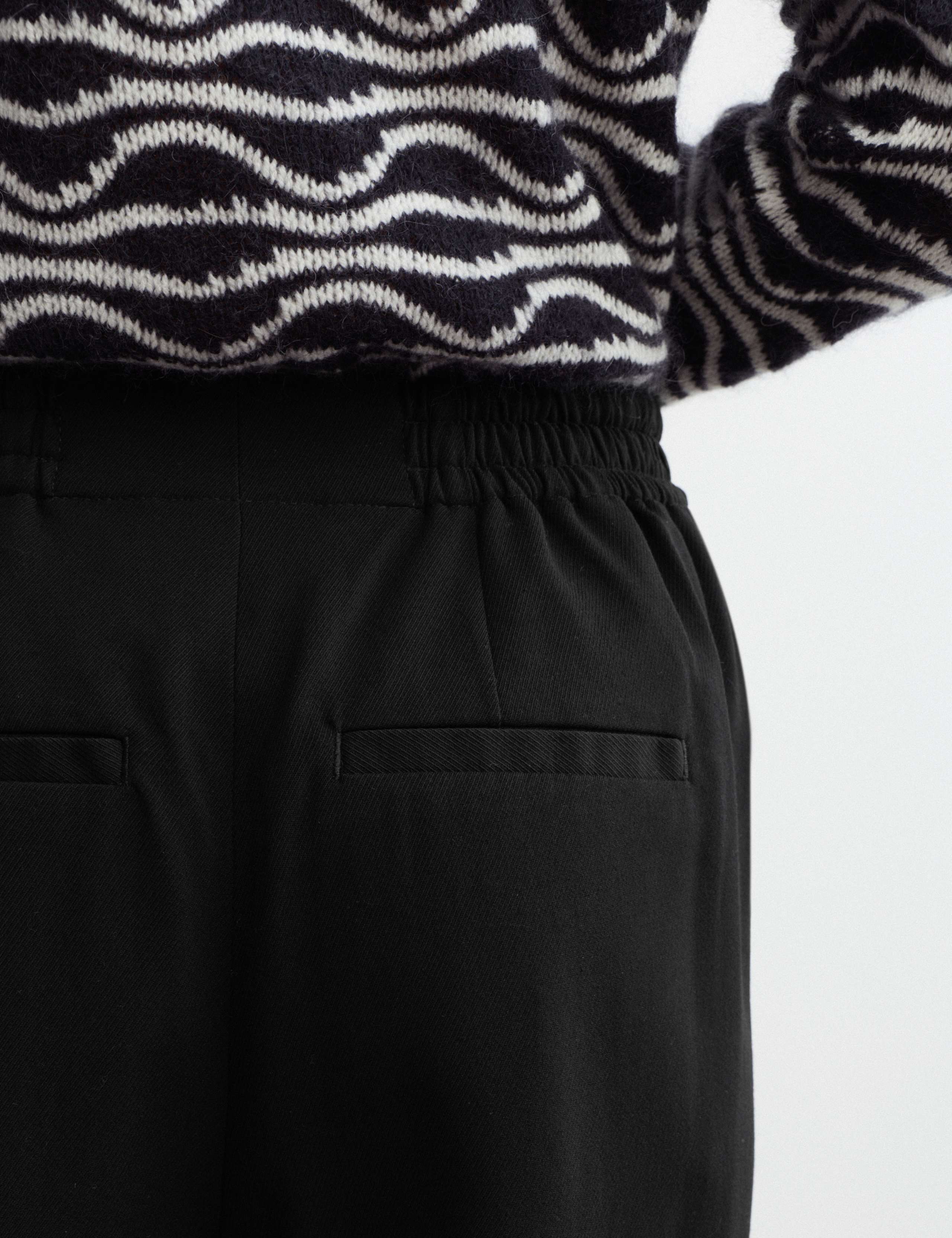 Tapered Trousers with Wool 5 of 7